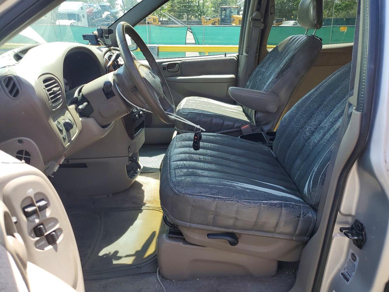 2001 Dodge Grand Caravan Sport Серебряный vin: 2B4GP44361R332485
