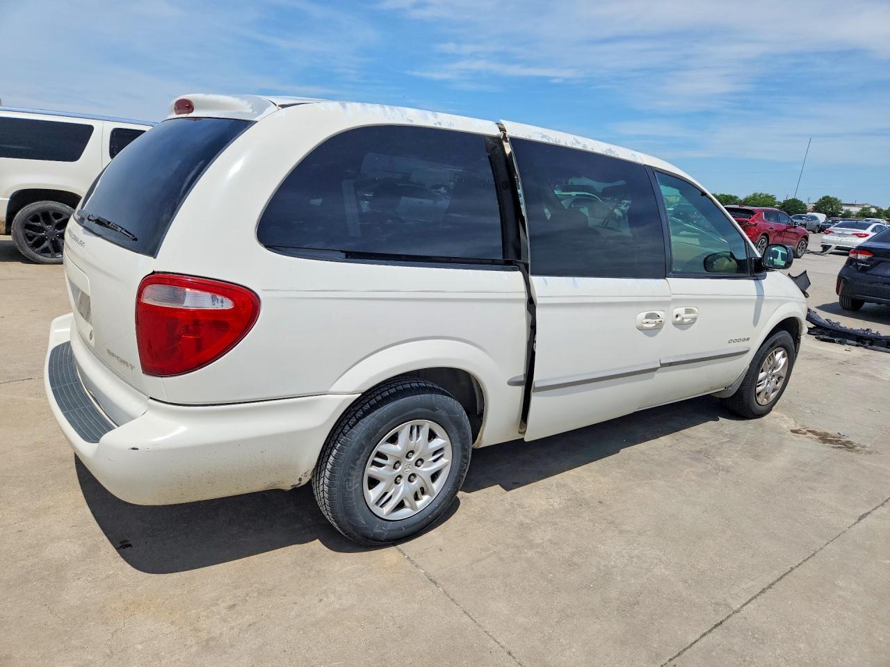 2001 Dodge Grand Caravan Sport White vin: 2B4GP44361R391570