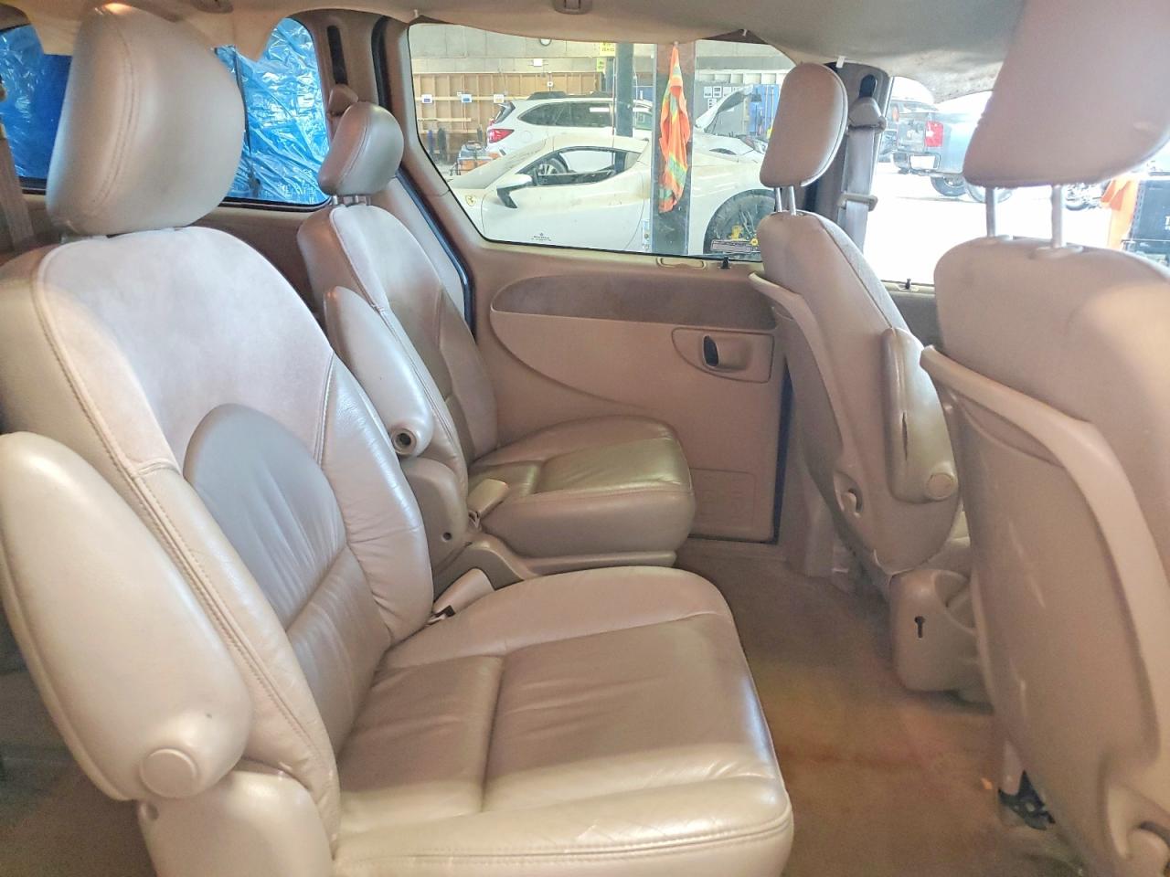2001 Dodge Grand Caravan Sport Burgundy vin: 2B4GP44371R419439