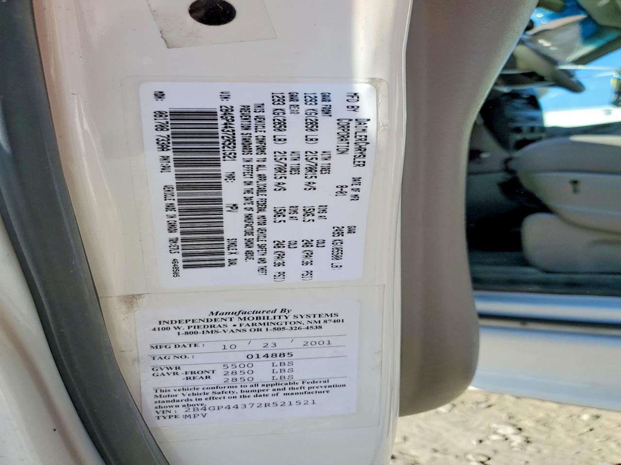 2002 Dodge Caravan White vin: 2B4GP44372R521521