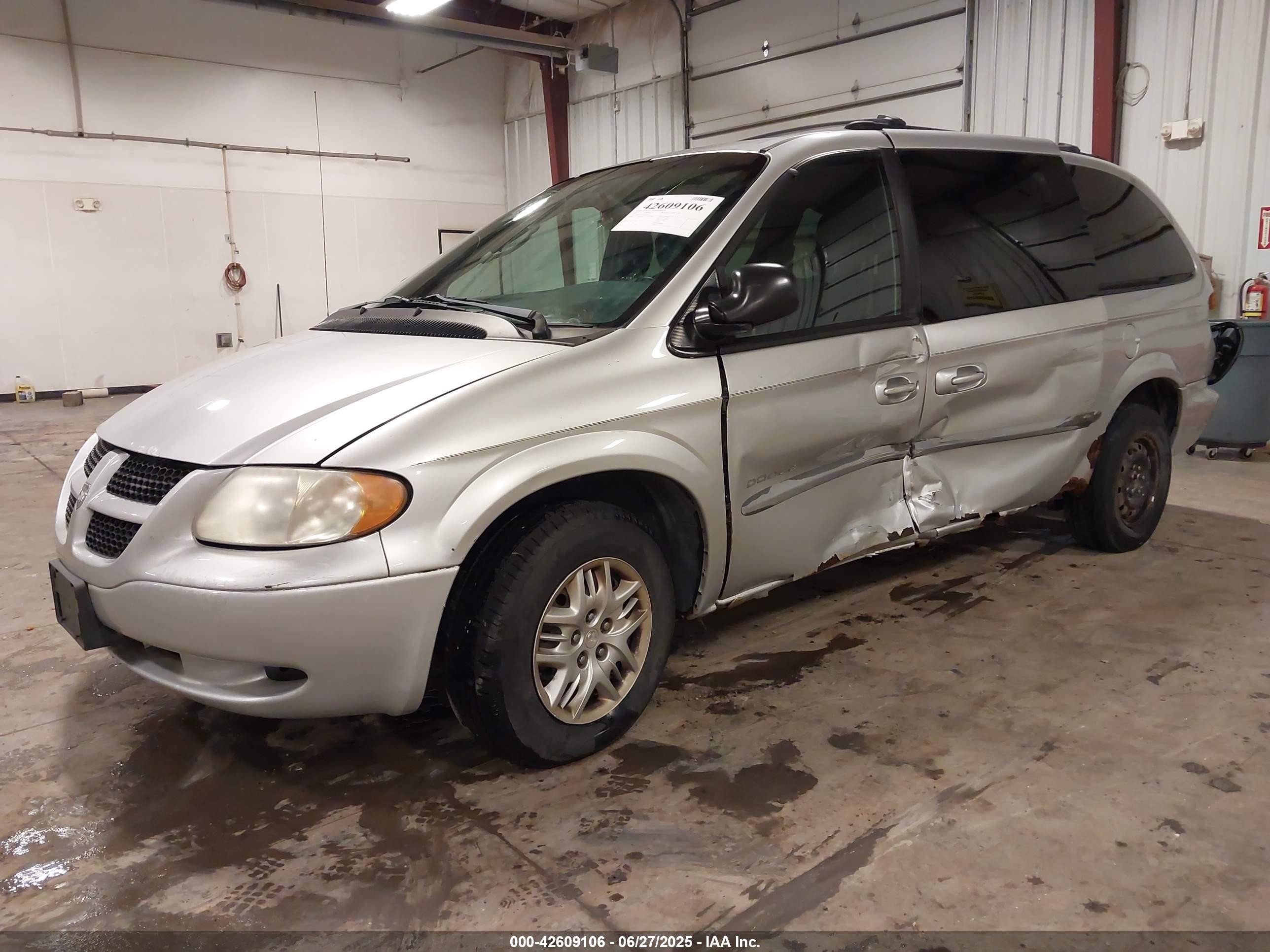 2001 Dodge Grand Caravan Sport Silver vin: 2B4GP44381R365925