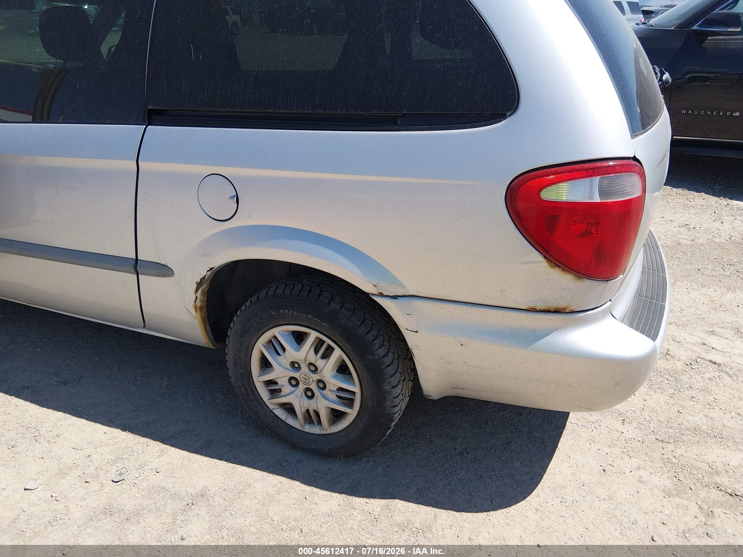 2001 Dodge Grand Caravan Sport Silver vin: 2B4GP44391R318063