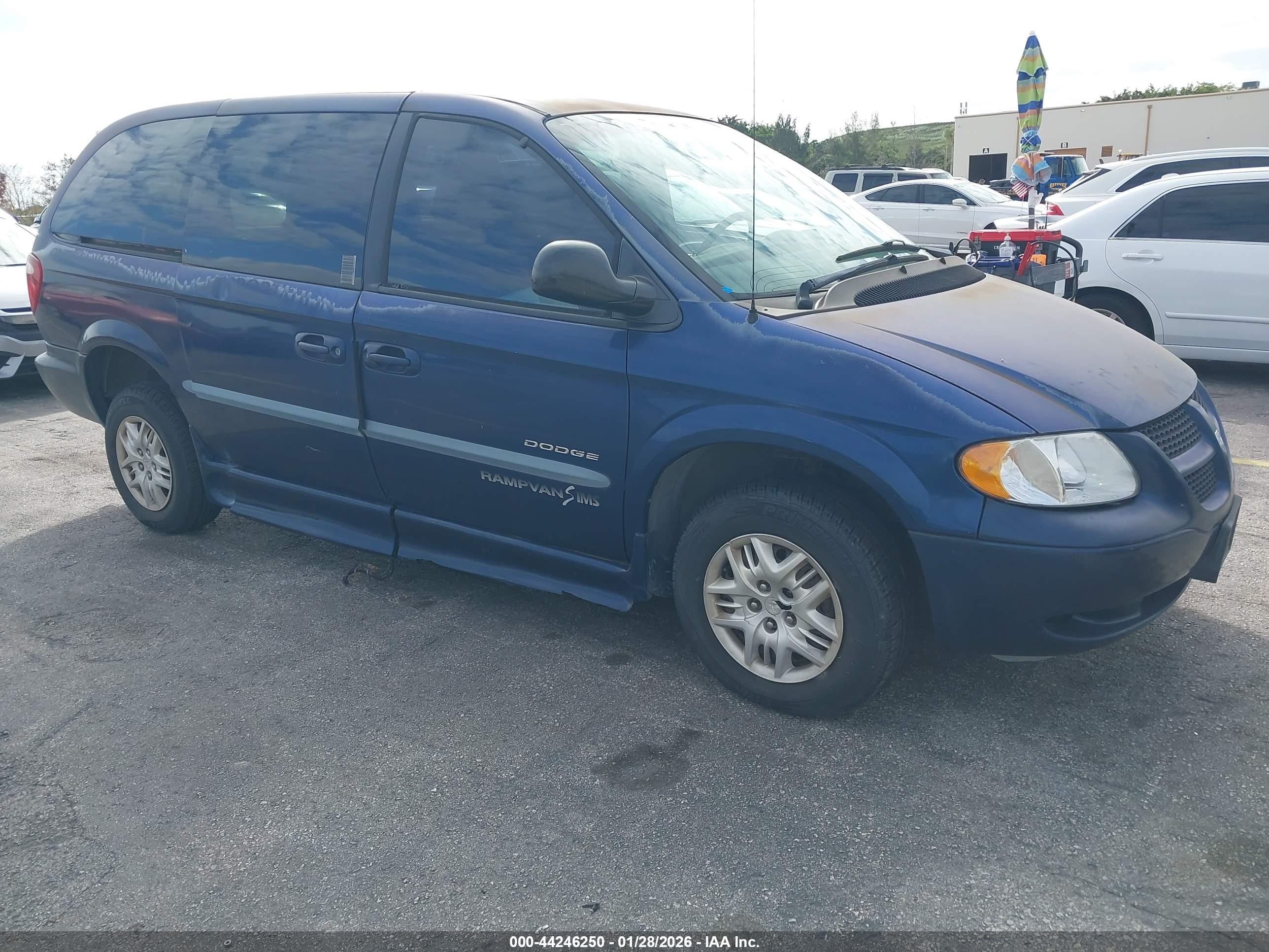 2001 Dodge Grand Caravan Sport Blue vin: 2B4GP44391R419877
