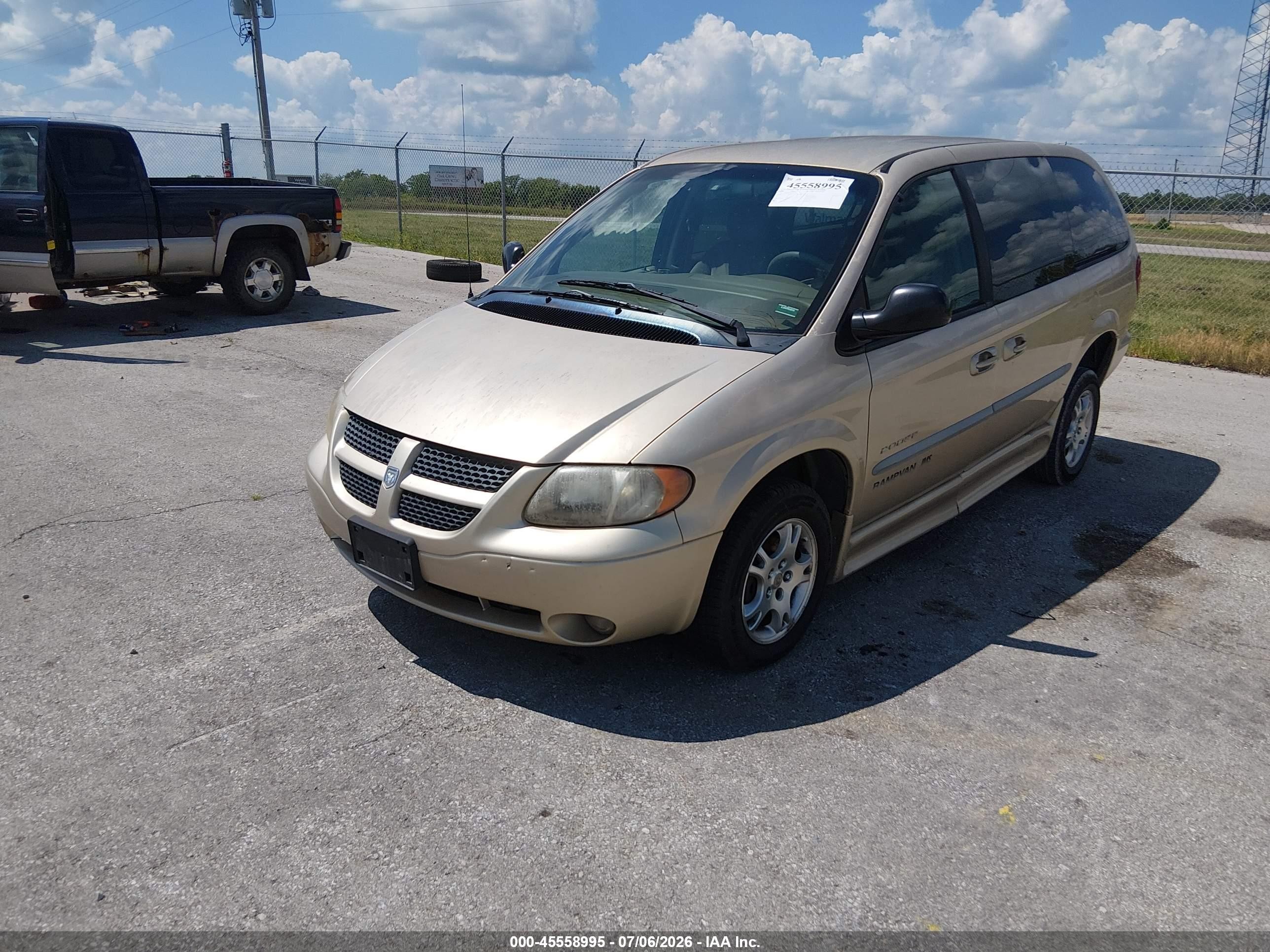 2001 Dodge Grand Caravan Sport Champagne vin: 2B4GP443X1R215377