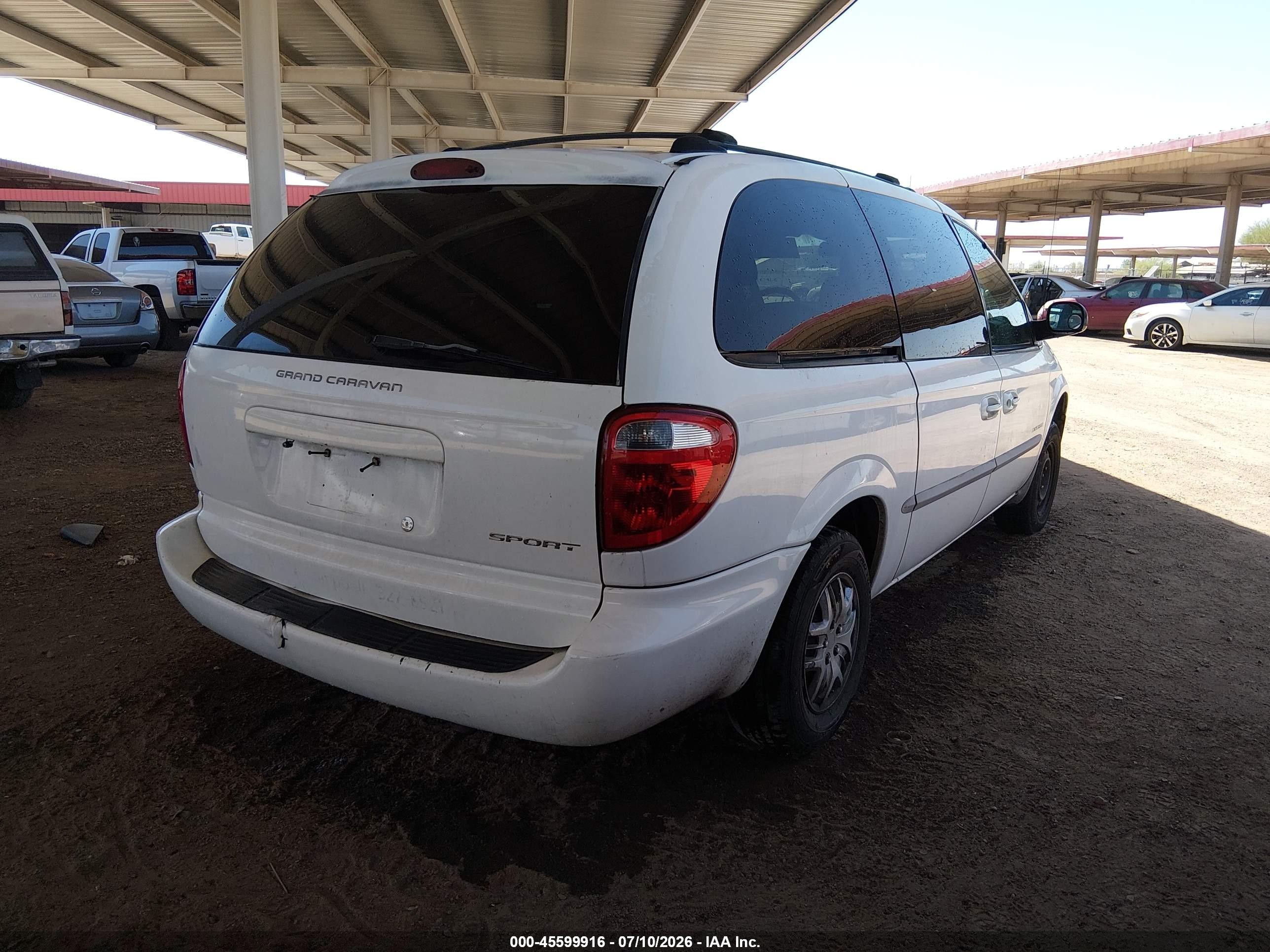 2001 Dodge Grand Caravan Sport White vin: 2B4GP443X1R310649