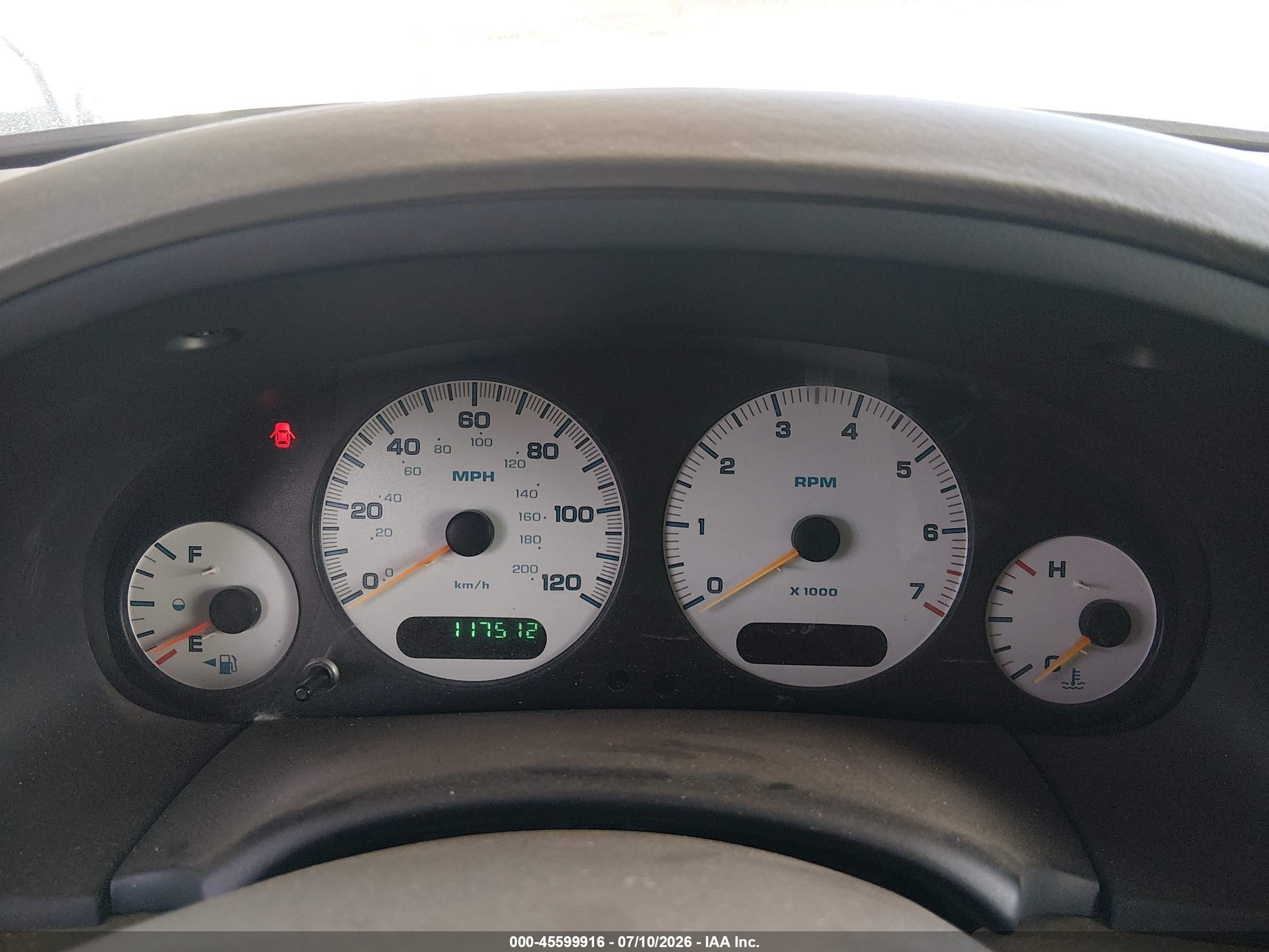 2001 Dodge Grand Caravan Sport White vin: 2B4GP443X1R310649