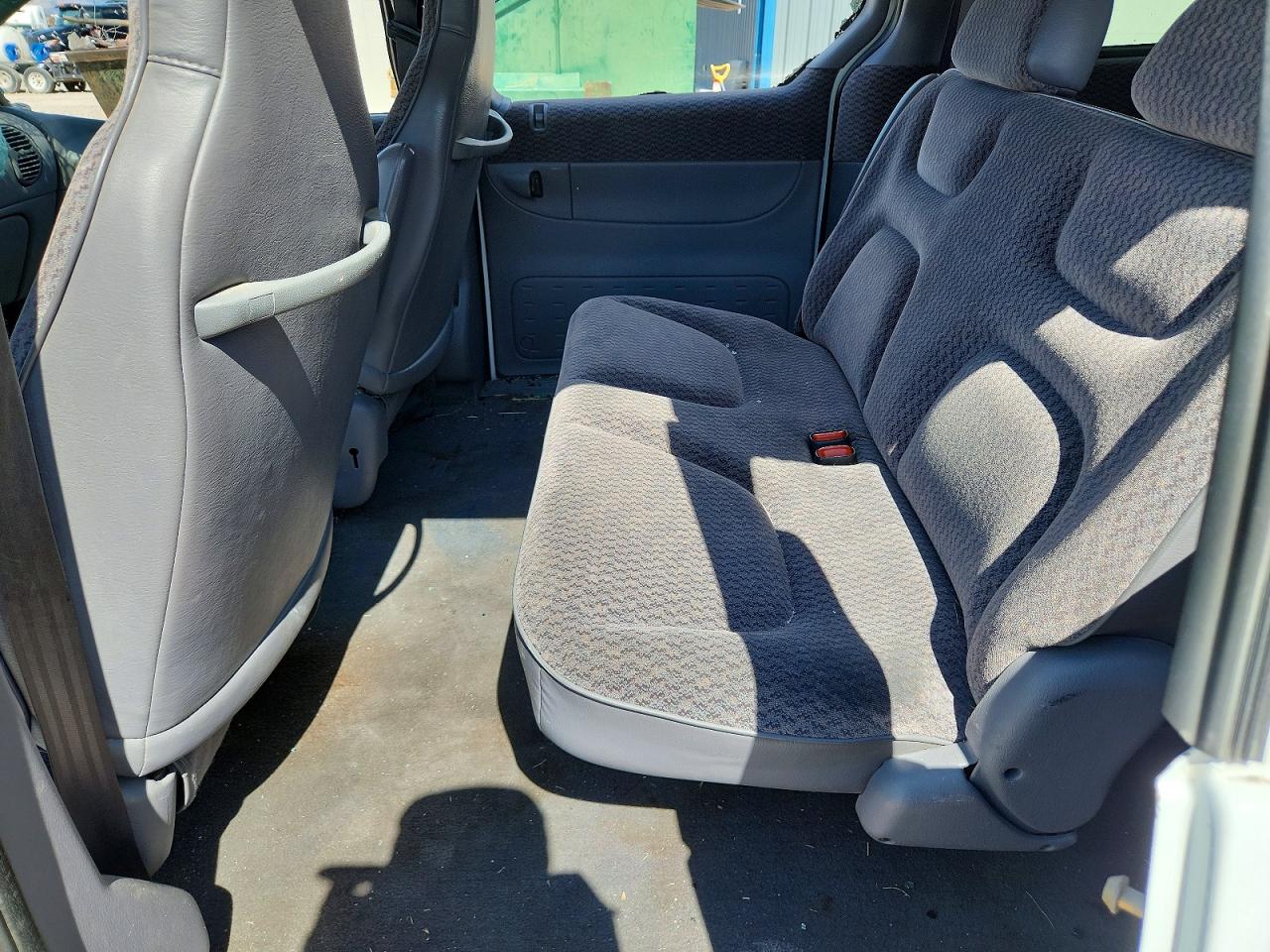 1999 Dodge Grand Caravan Se White vin: 2B4GP44G6XR476680