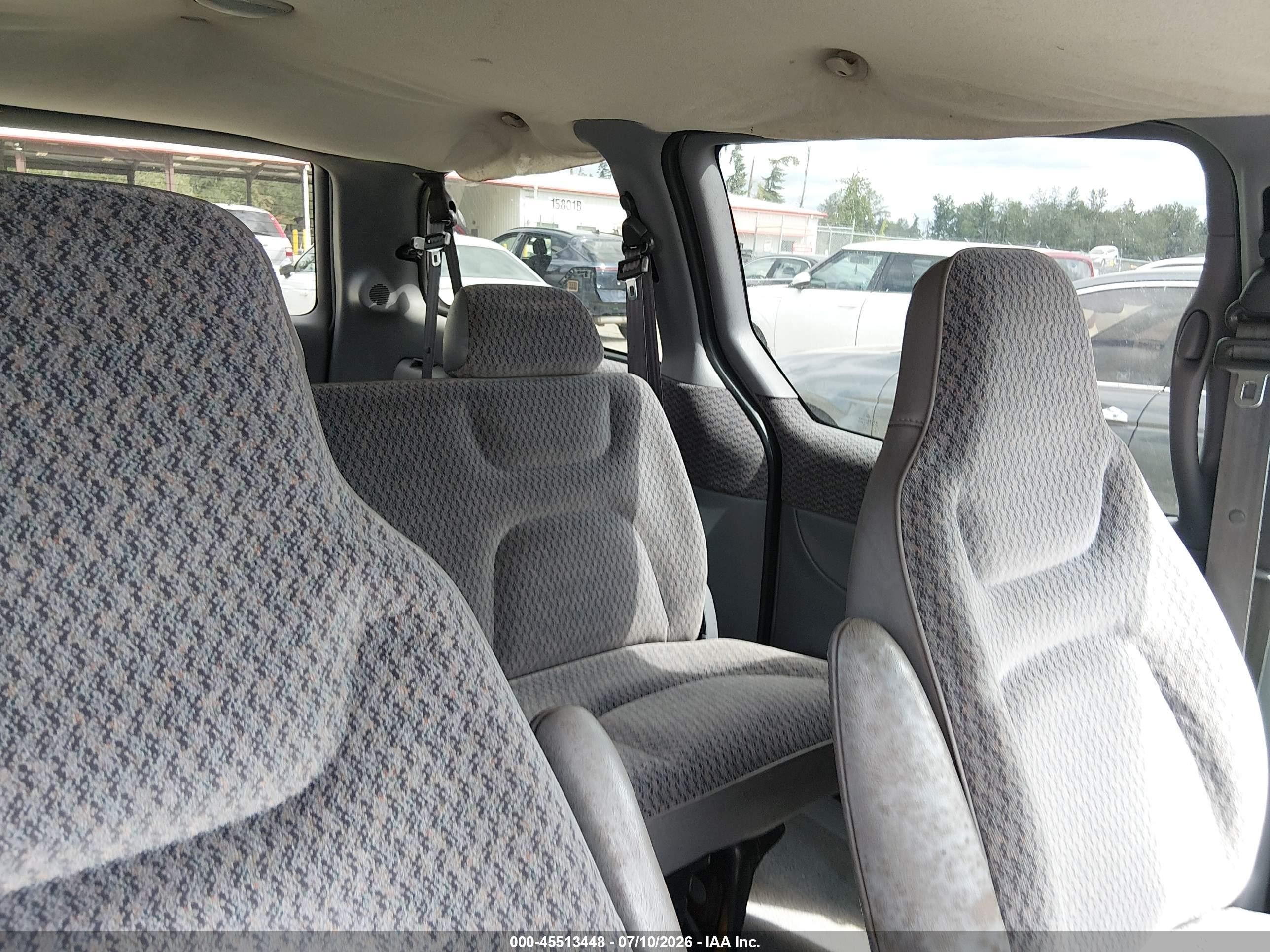 2000 Dodge Grand Caravan Se Серебряный vin: 2B4GP44G6YR774681