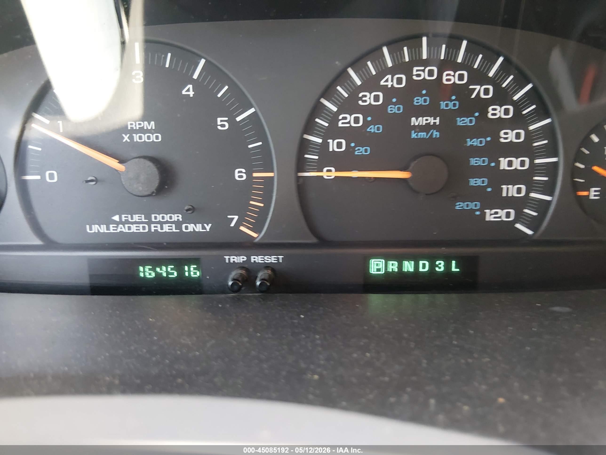 1999 Dodge Grand Caravan Se White vin: 2B4GP44G7XR202419