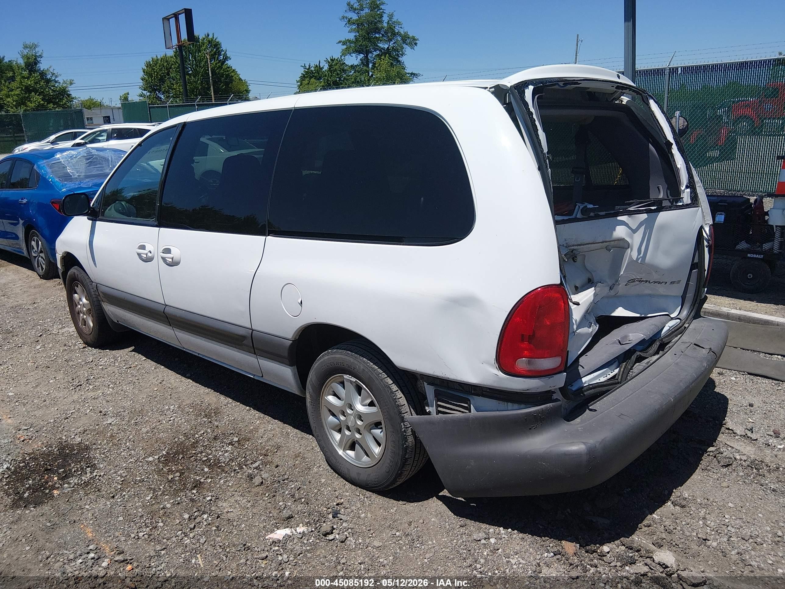 1999 Dodge Grand Caravan Se White vin: 2B4GP44G7XR202419