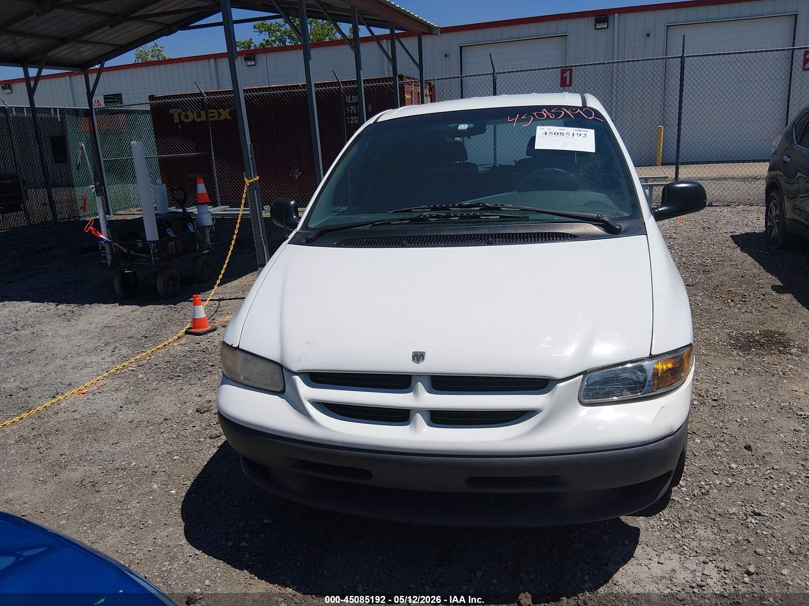 1999 Dodge Grand Caravan Se White vin: 2B4GP44G7XR202419