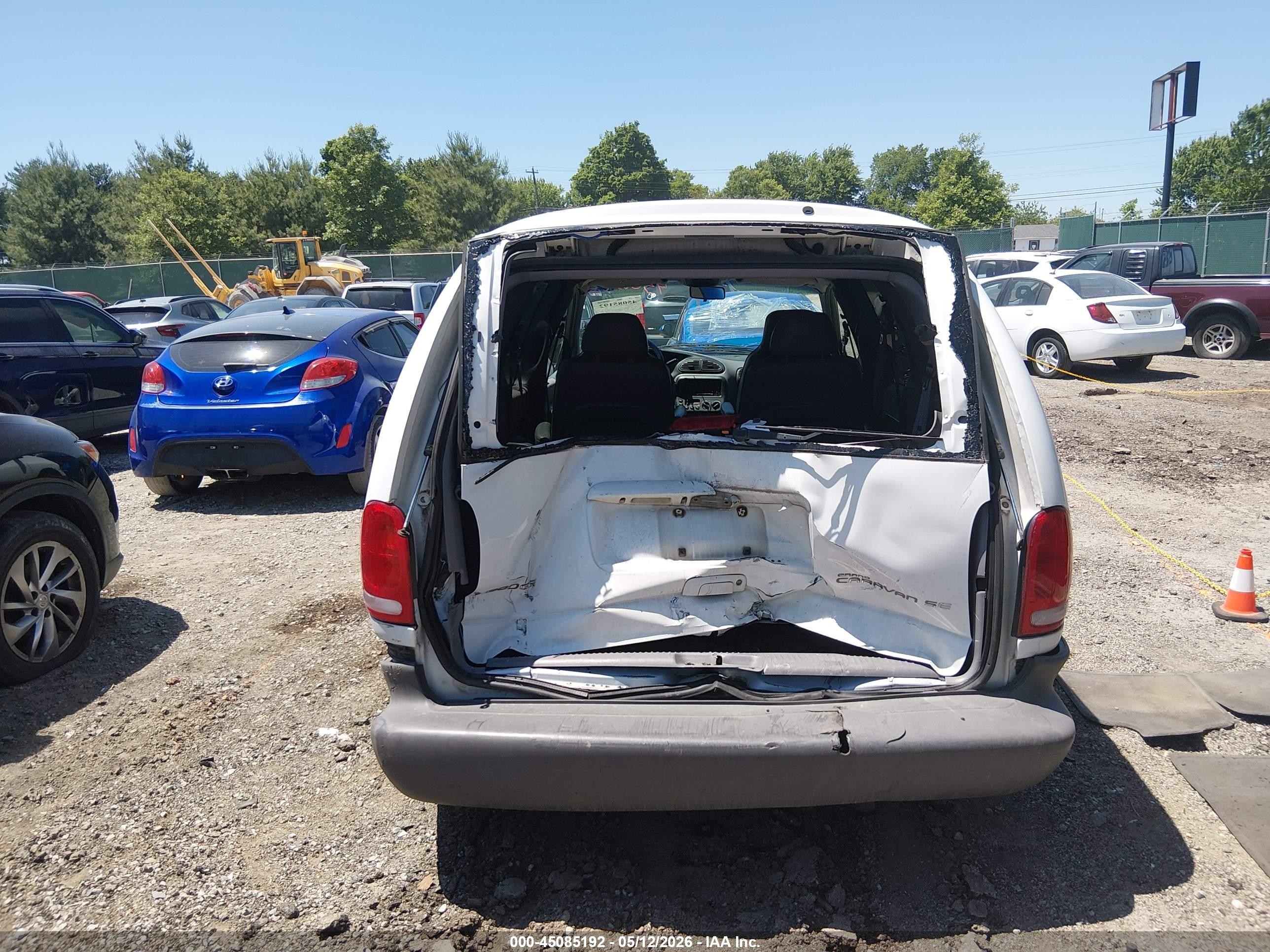 1999 Dodge Grand Caravan Se White vin: 2B4GP44G7XR202419