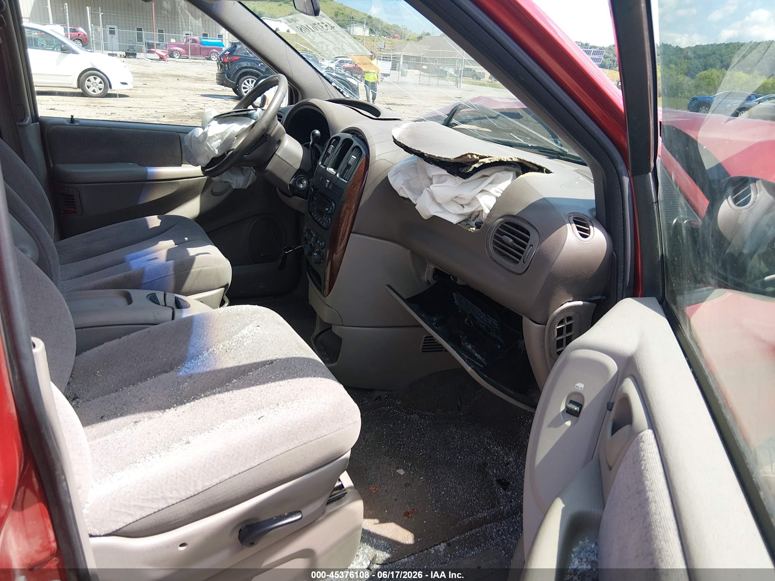 2001 Dodge Grand Caravan Sport Maroon vin: 2B4GP44G81R169812