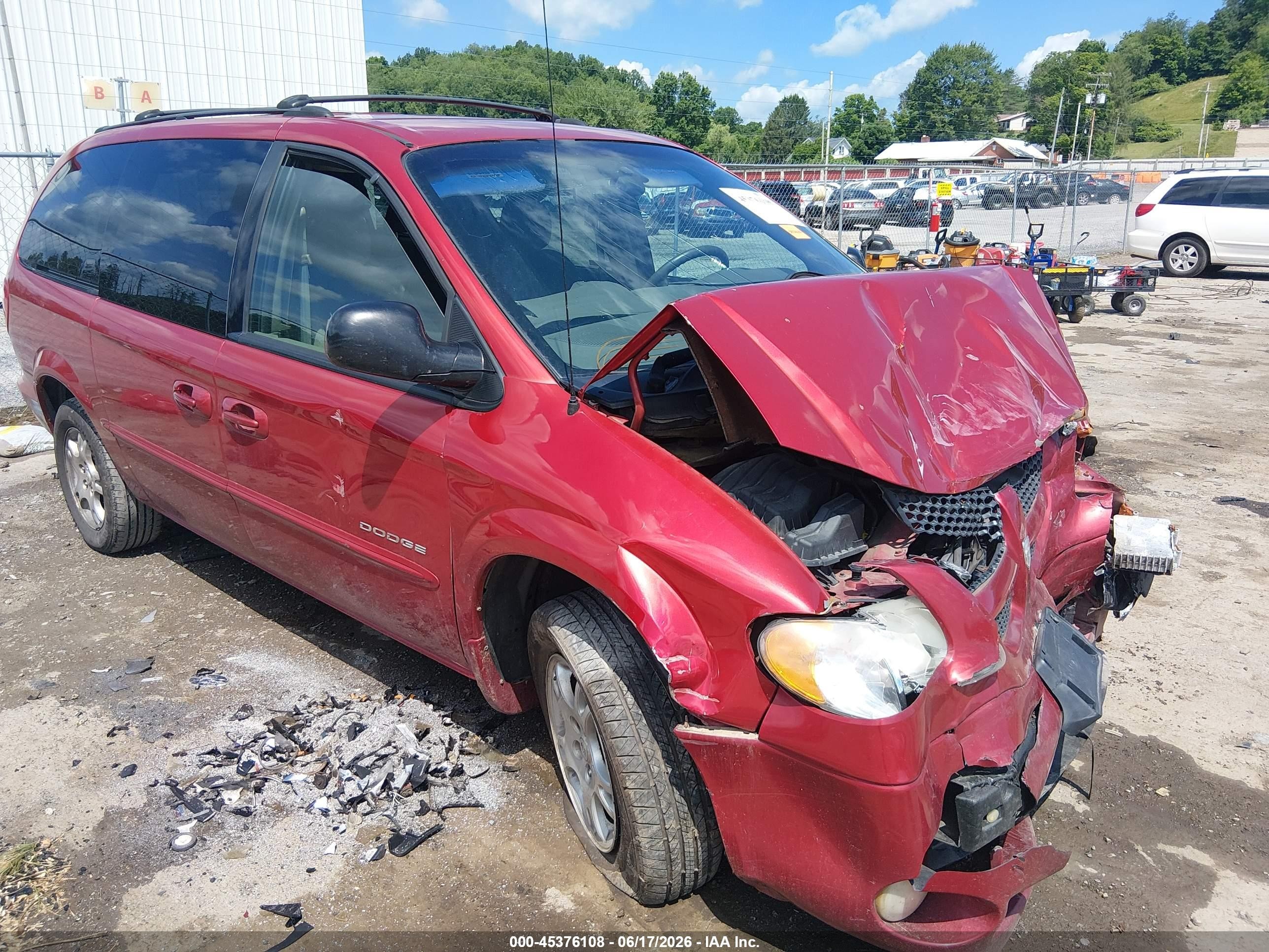 2001 Dodge Grand Caravan Sport Maroon vin: 2B4GP44G81R169812