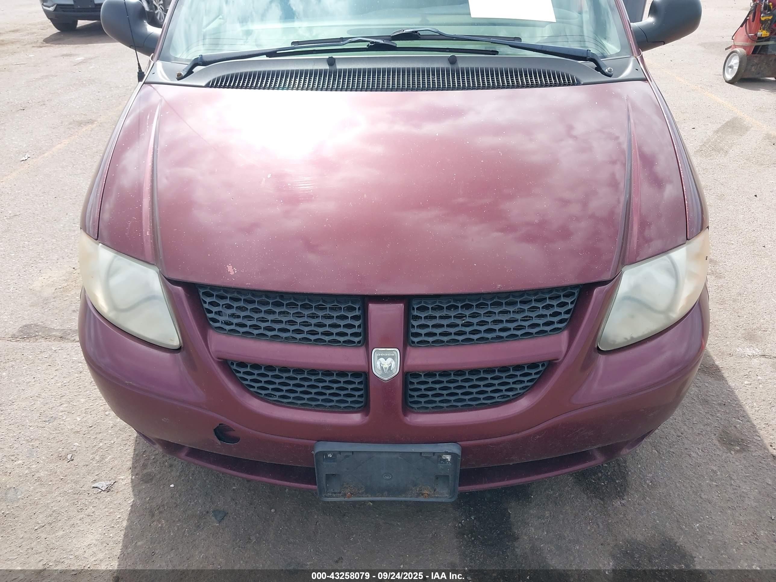 2001 Dodge Grand Caravan Sport Maroon vin: 2B4GP44G91R194329