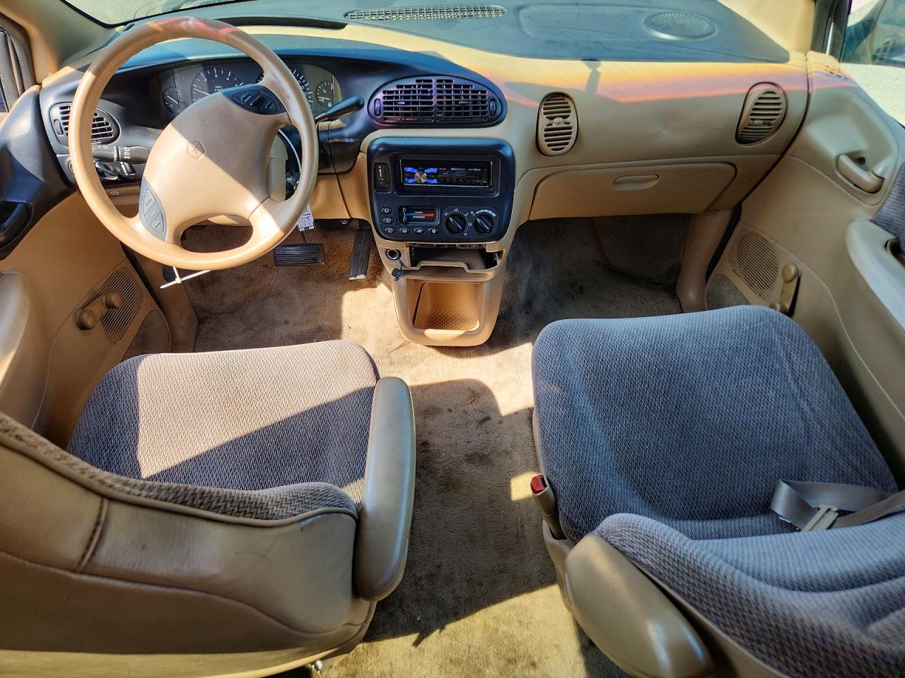 1997 Dodge Grand Caravan Se White vin: 2B4GP44R1VR361998