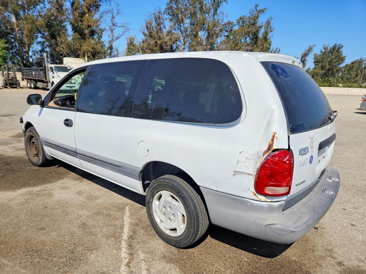 1997 Dodge Grand Caravan Se White vin: 2B4GP44R1VR361998