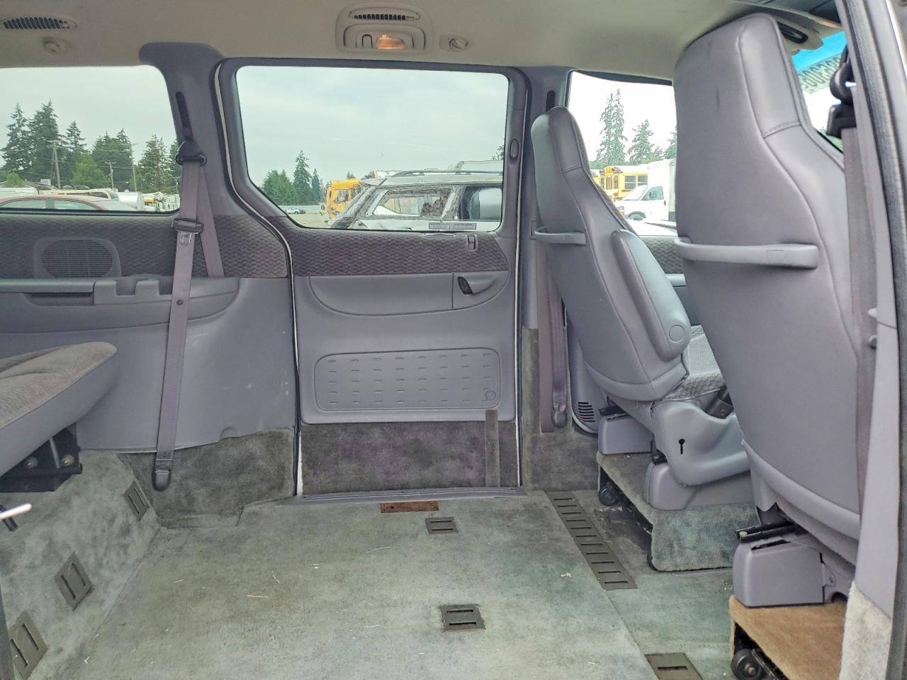 2000 Dodge Grand Caravan Se Silver vin: 2B4GP44R3YR666620