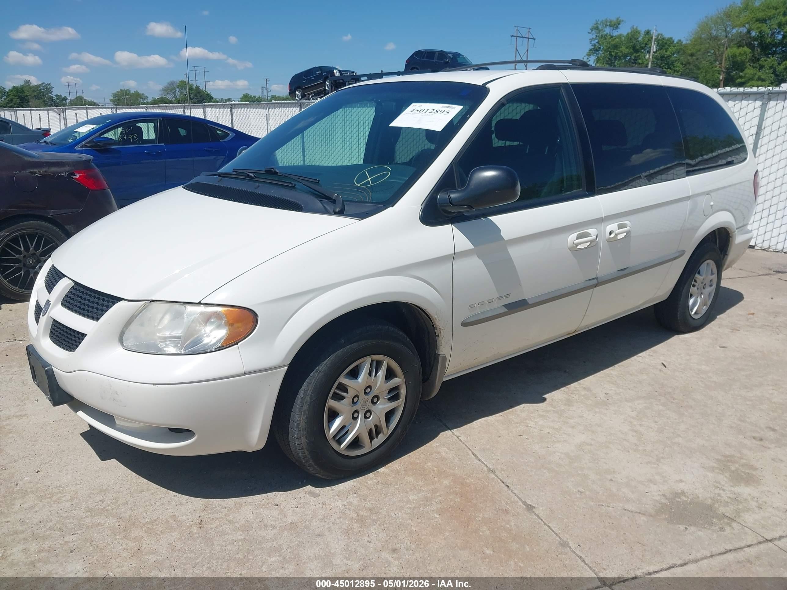 2001 Dodge Grand Caravan Sport White vin: 2B4GP44R41R137201