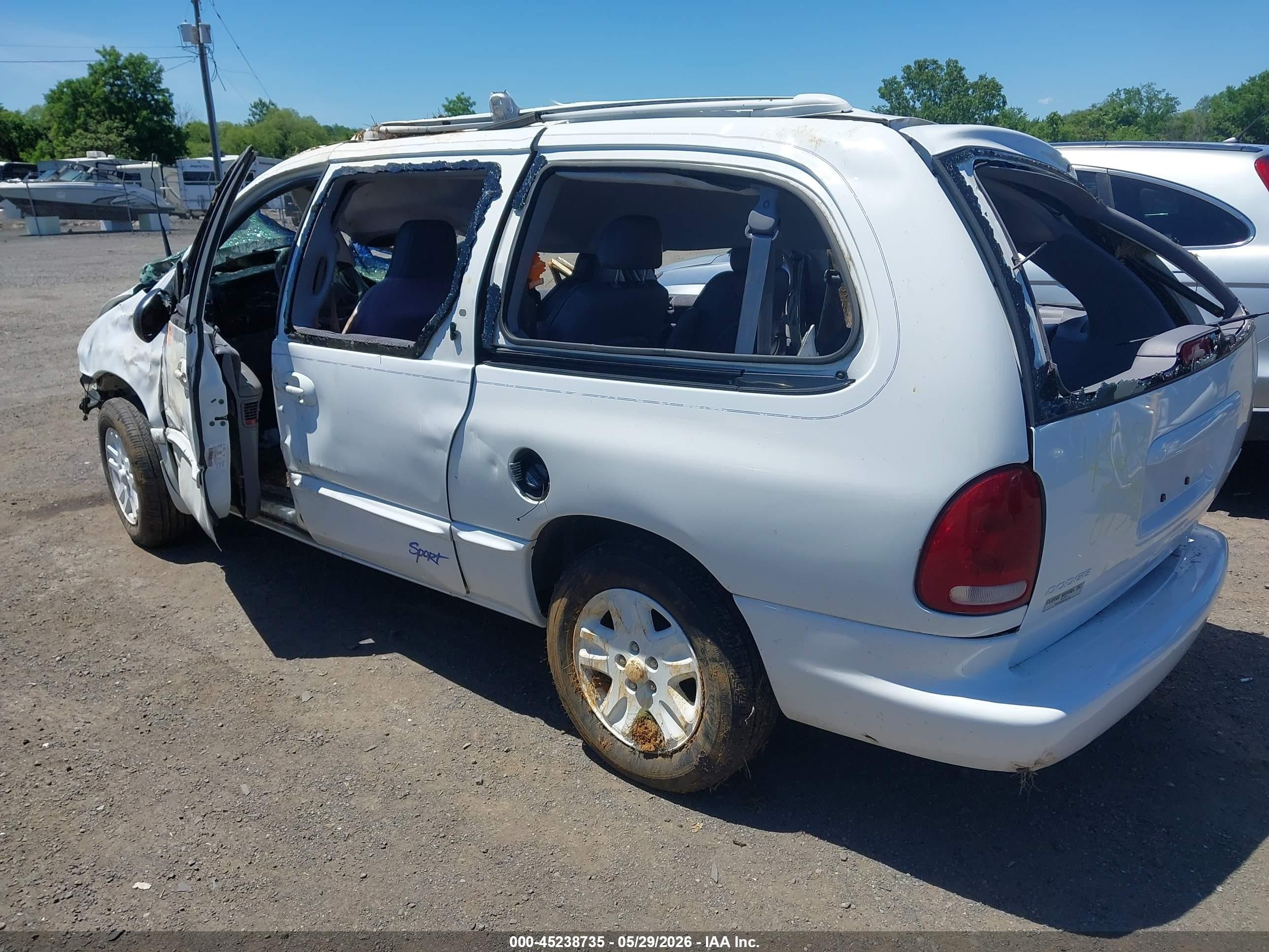1997 Dodge Grand Caravan Se White vin: 2B4GP44R4VR130318