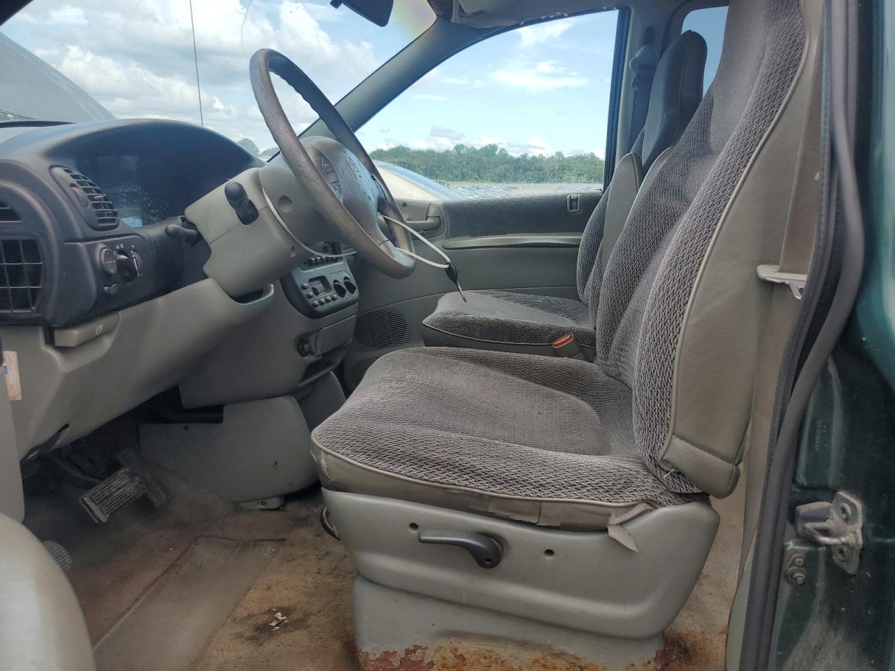 1997 Dodge Grand Caravan Se Green vin: 2B4GP44R4VR202585