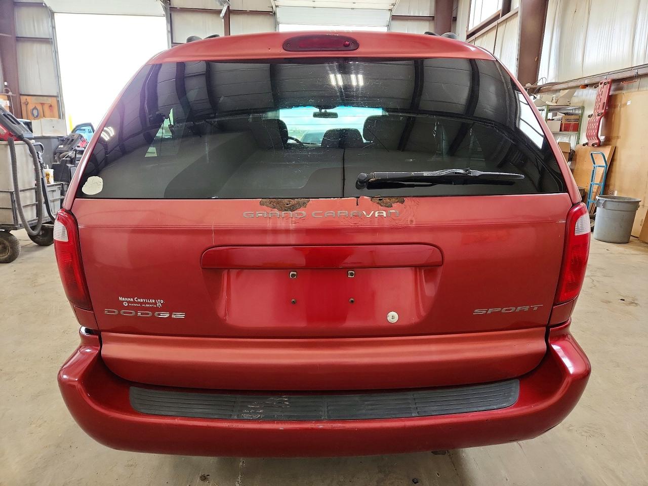 2002 Dodge Grand Caravan Sport Red vin: 2B4GP44R52R511431