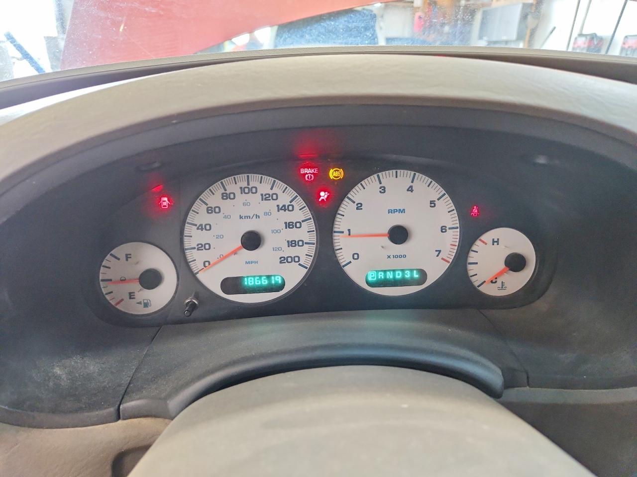 2002 Dodge Grand Caravan Sport Red vin: 2B4GP44R52R511431