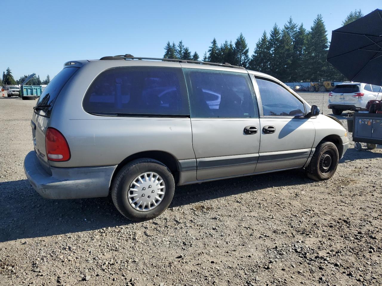 1997 Dodge Grand Caravan Se   Серебряный vin: 2B4GP44R7VR365294