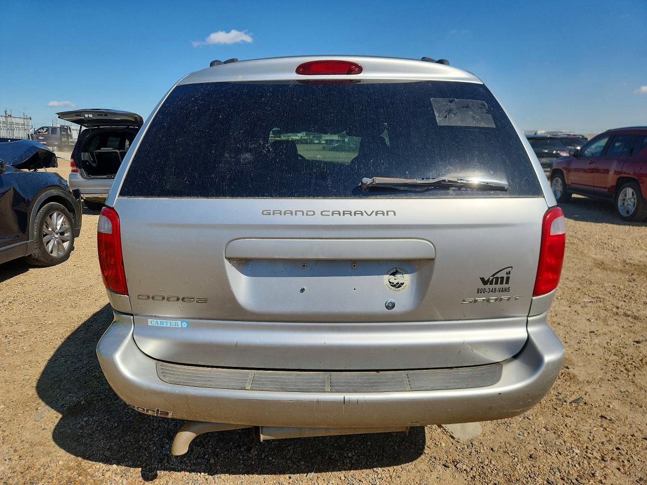 2002 Dodge Grand Caravan Sport Silver vin: 2B4GP44R82R702745