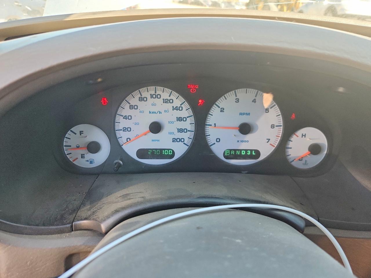 2002 Dodge Grand Caravan Sport Silver vin: 2B4GP44R82R702745