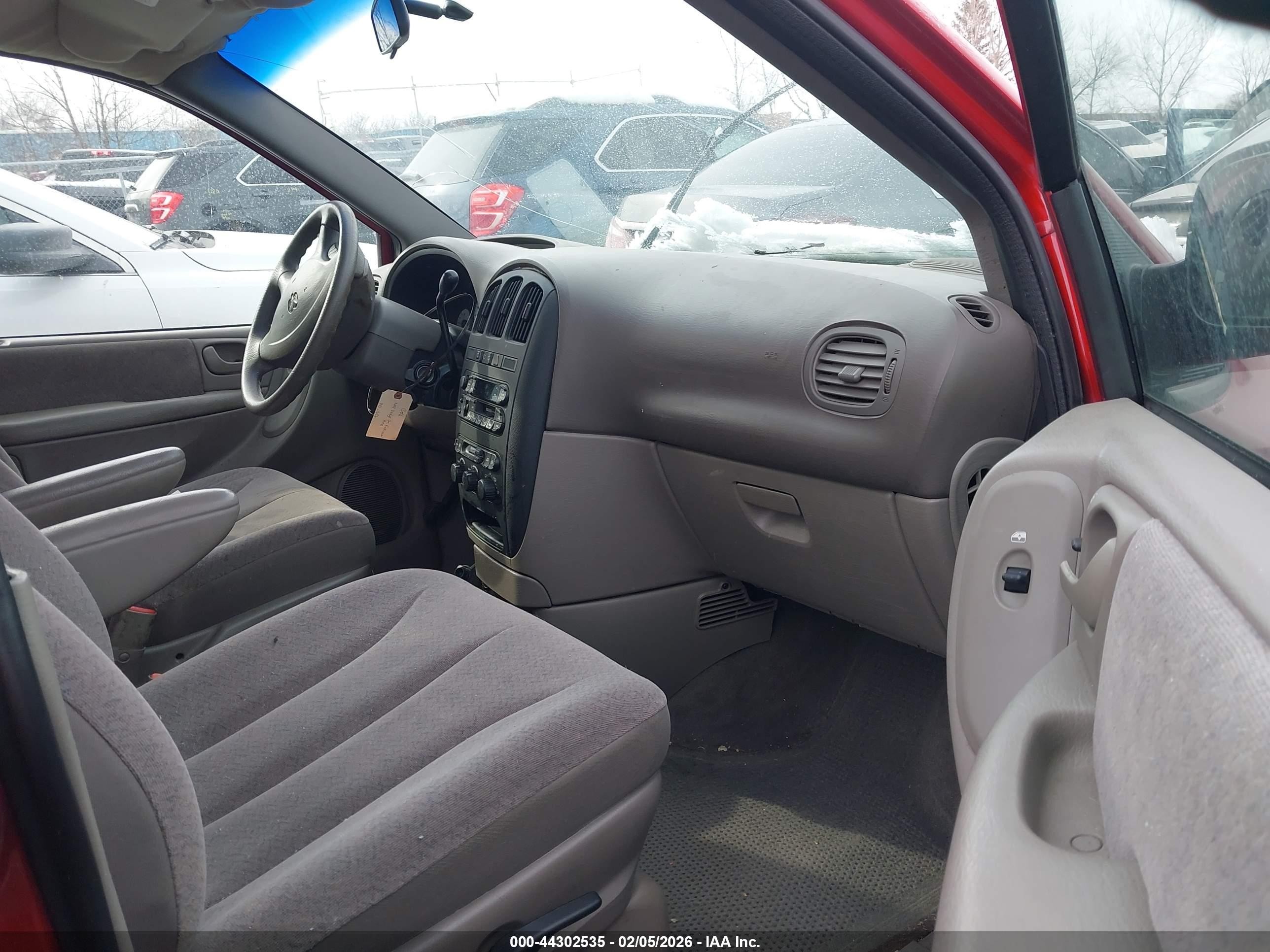2001 Dodge Grand Caravan Sport Red vin: 2B4GP44R91R173711
