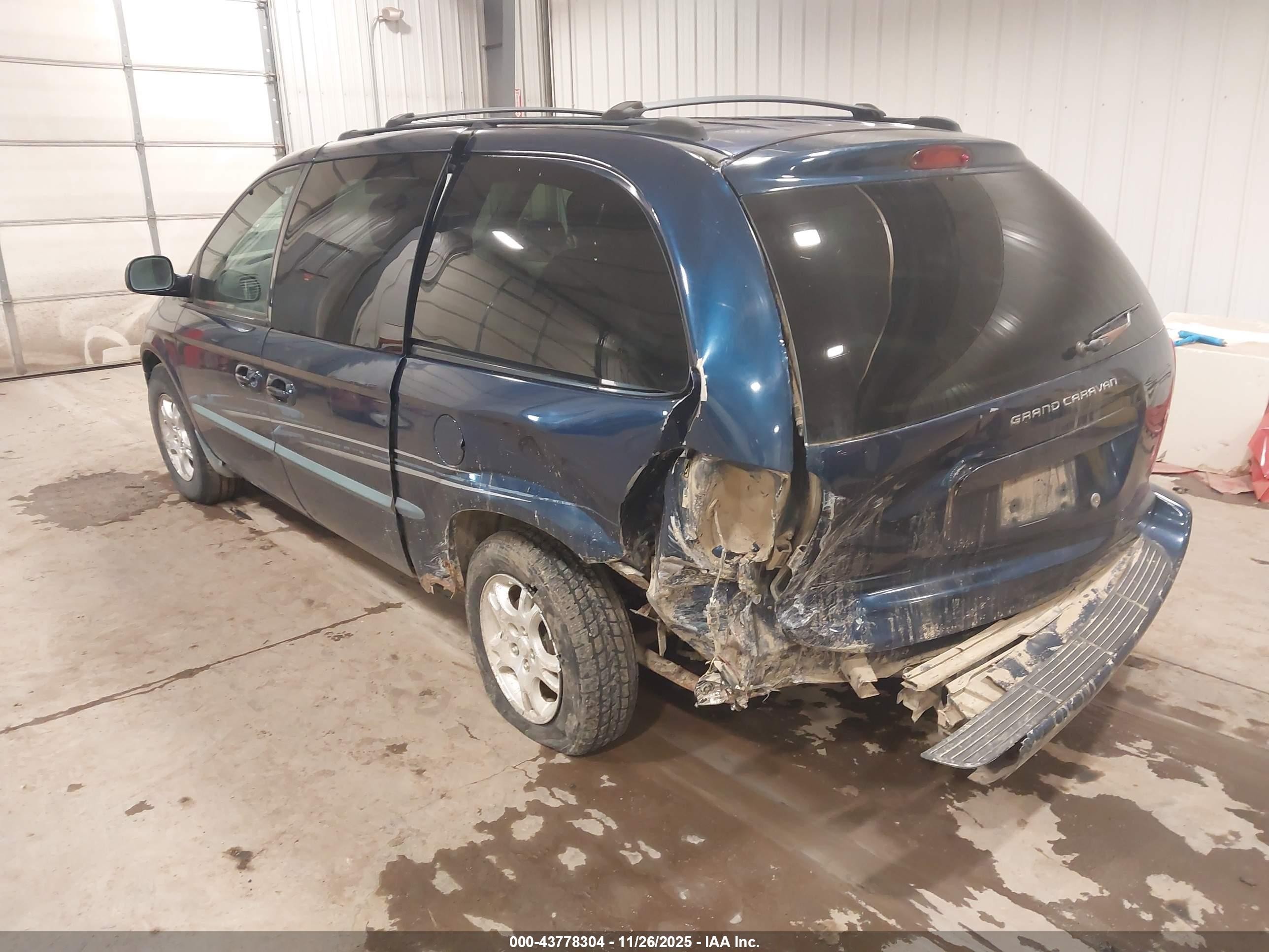2002 Dodge Grand Caravan Sport Blue vin: 2B4GP44RX2R735309