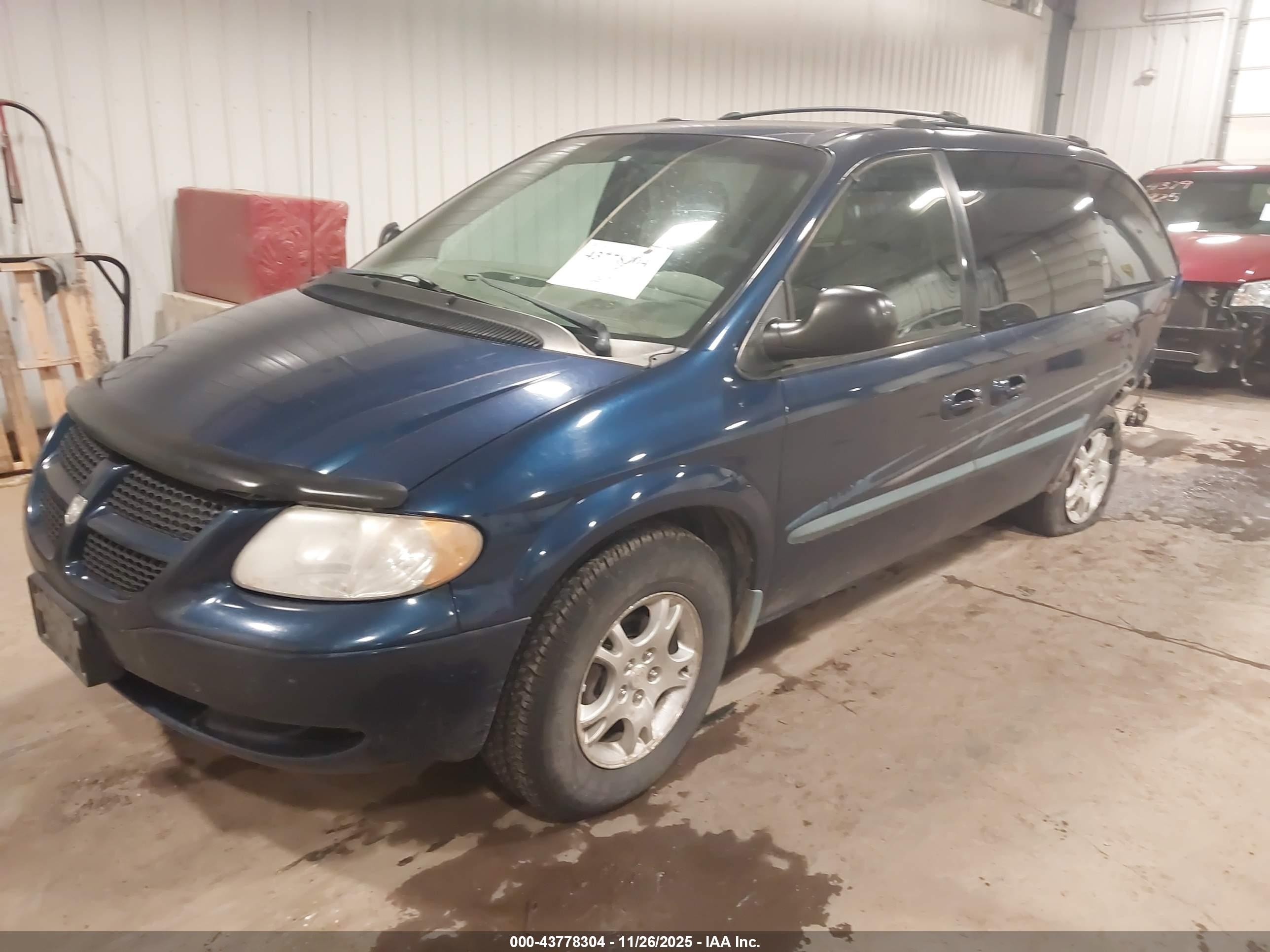 2002 Dodge Grand Caravan Sport Blue vin: 2B4GP44RX2R735309