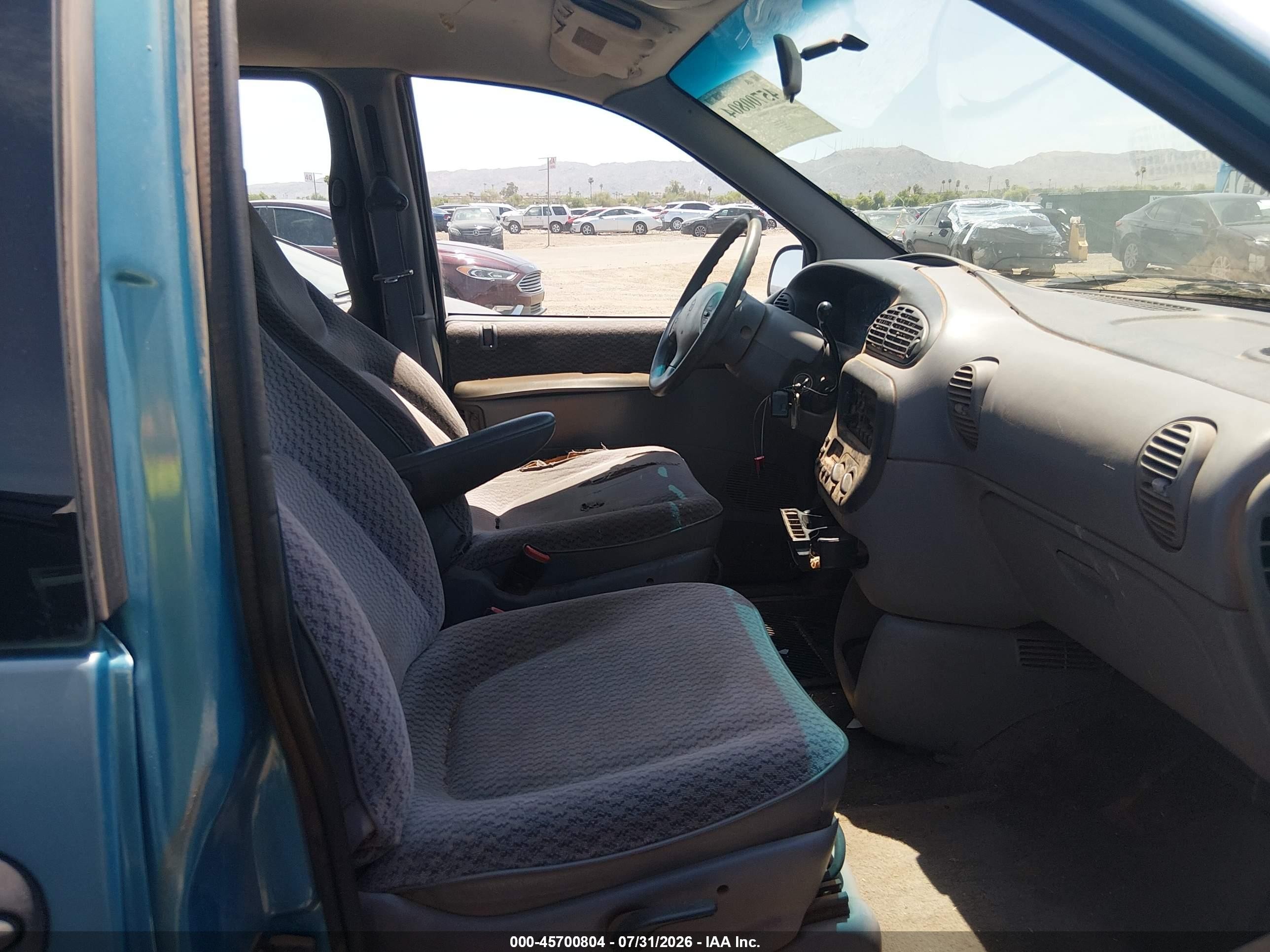 1998 Dodge Caravan Se Blue vin: 2B4GP4532WR702045