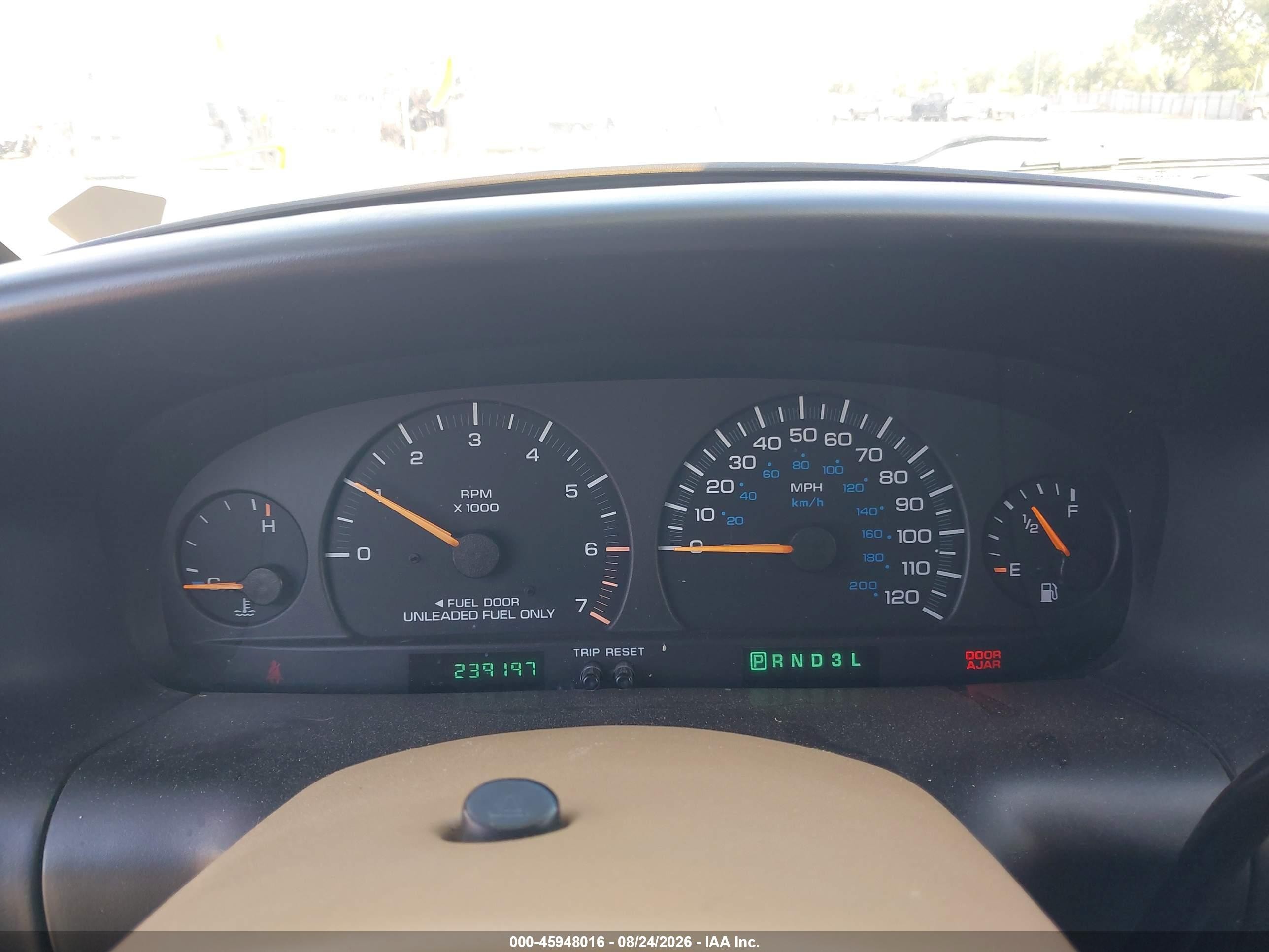 1998 Dodge Caravan Se Золотой vin: 2B4GP4535WR777340