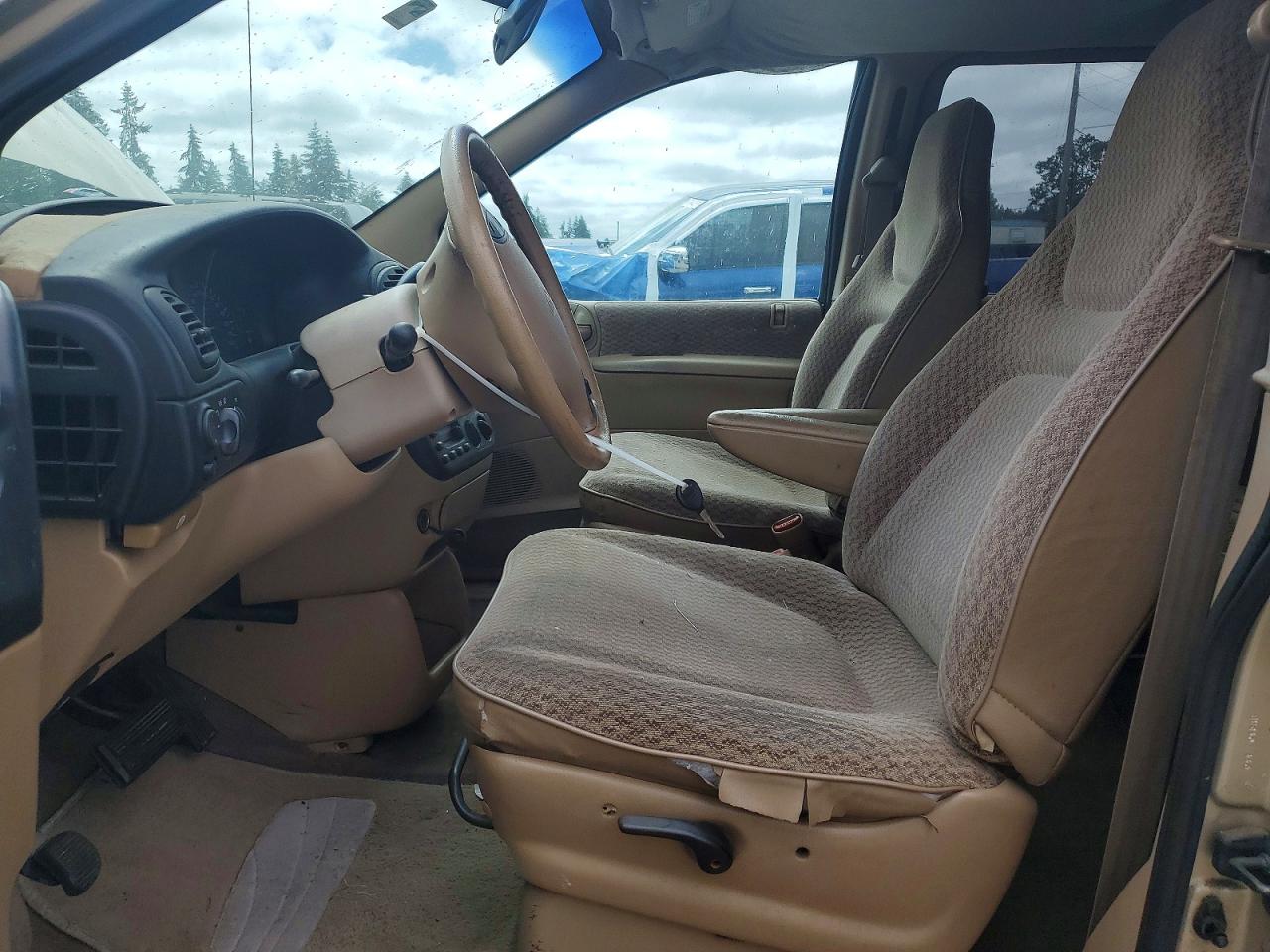 1998 Dodge Caravan Se Кремовый vin: 2B4GP4538WR766221