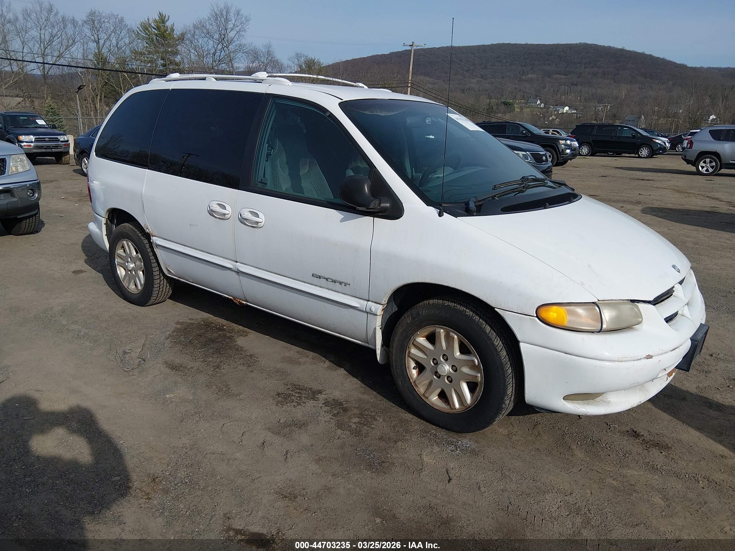 1998 Dodge Caravan Se White vin: 2B4GP45R2WR600247