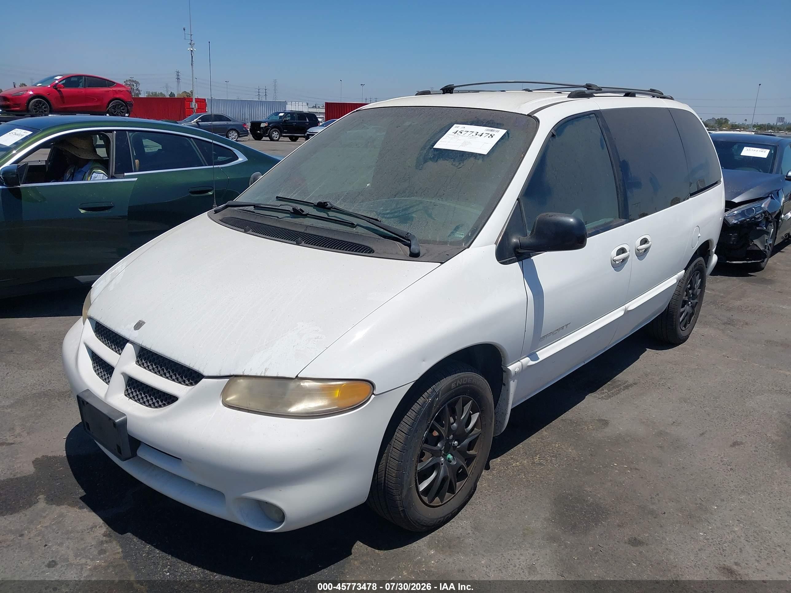 2000 Dodge Caravan Se White vin: 2B4GP45R2YR714137