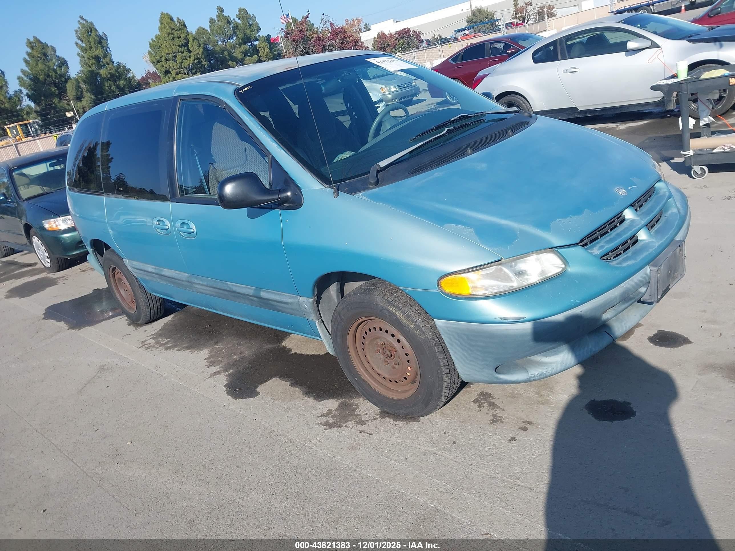 1999 Dodge Caravan Se Light Blue vin: 2B4GP45R3XR435259