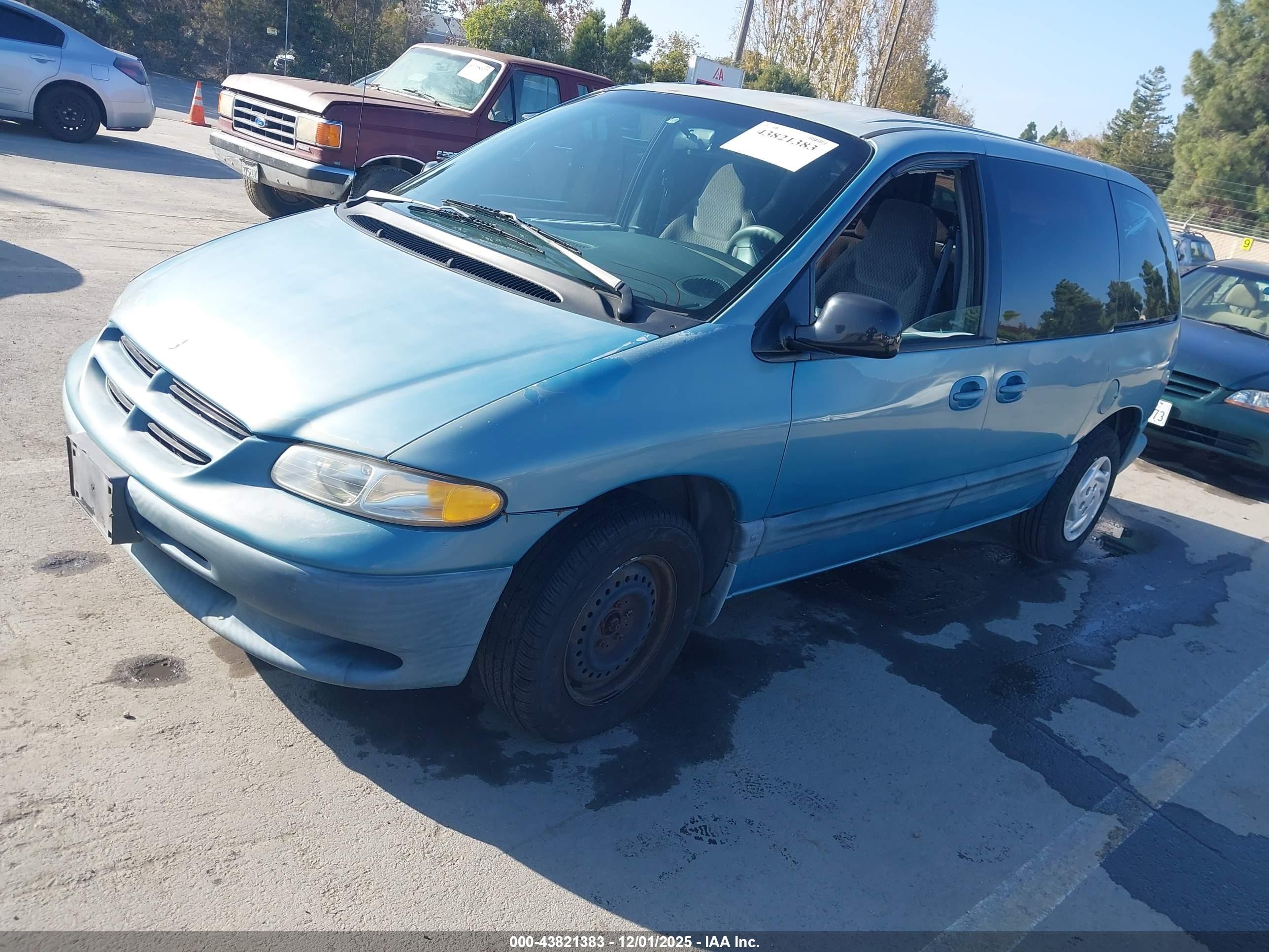 1999 Dodge Caravan Se Light Blue vin: 2B4GP45R3XR435259