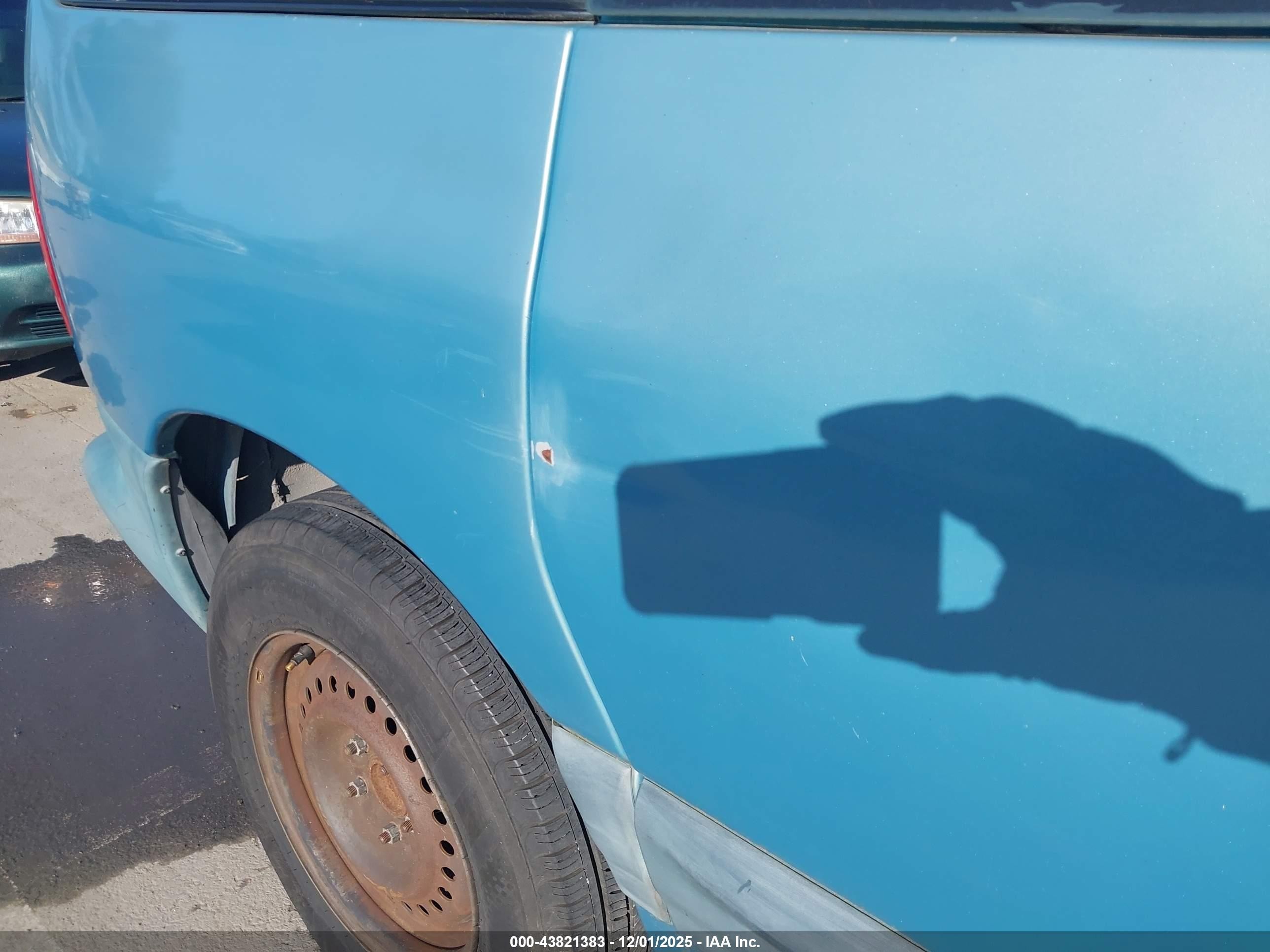 1999 Dodge Caravan Se Light Blue vin: 2B4GP45R3XR435259