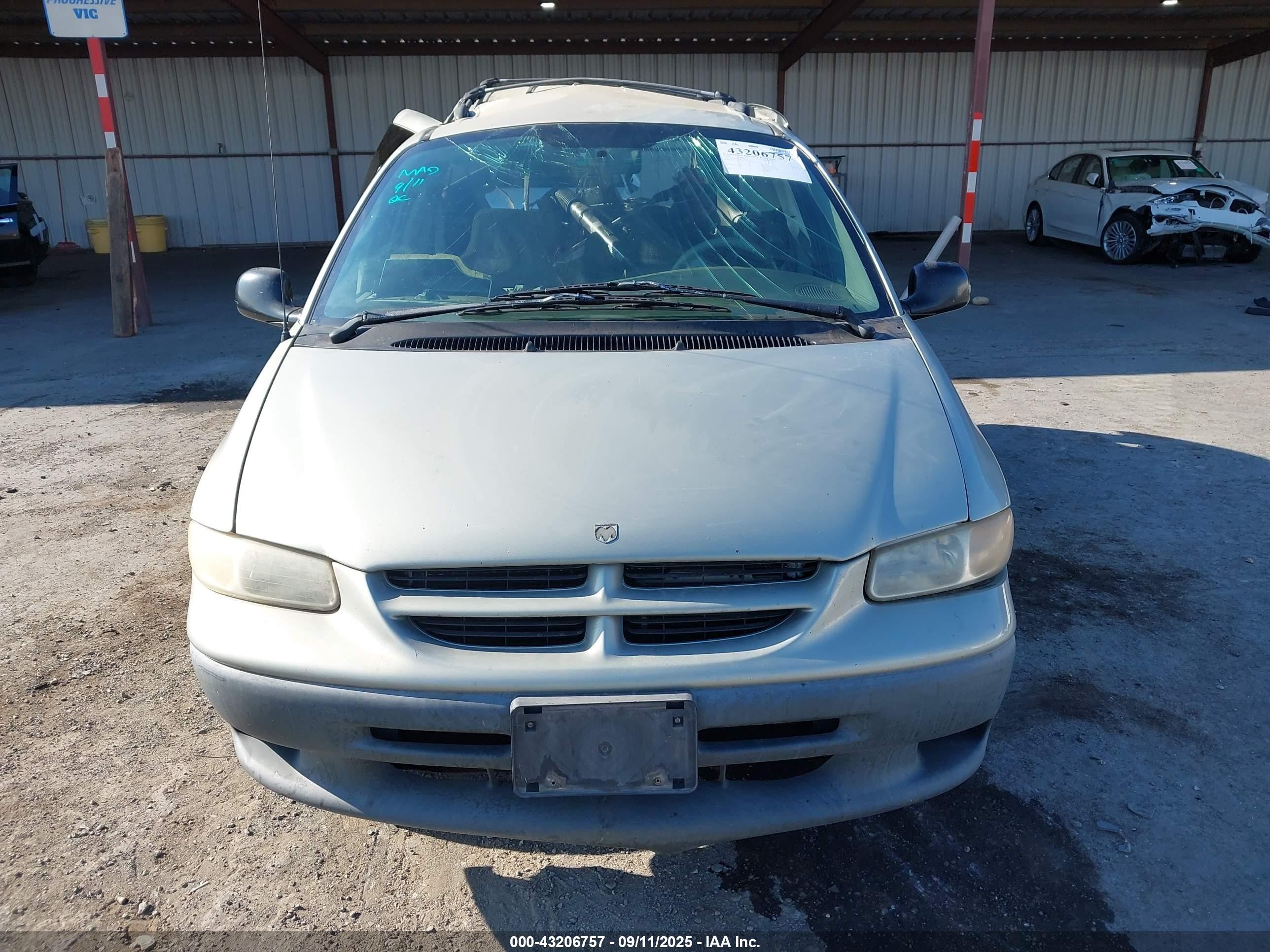 1999 Dodge Caravan Se Beige vin: 2B4GP45R6XR151592
