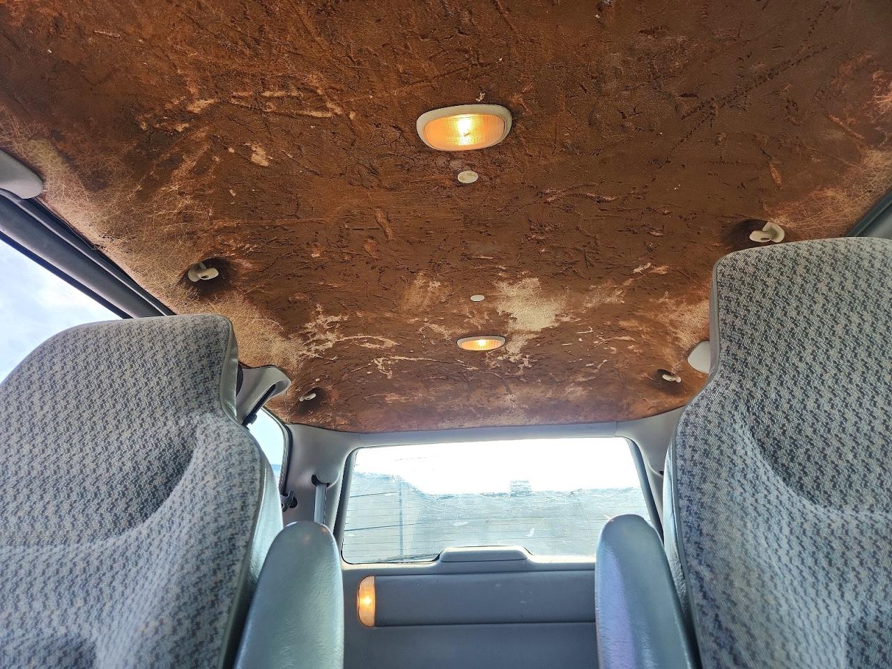 1999 Dodge Caravan Se/sport Purple vin: 2B4GP45R7XR444787