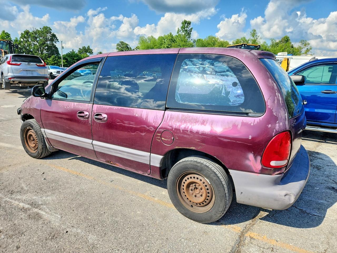 1999 Dodge Caravan Se/sport Purple vin: 2B4GP45R7XR444787