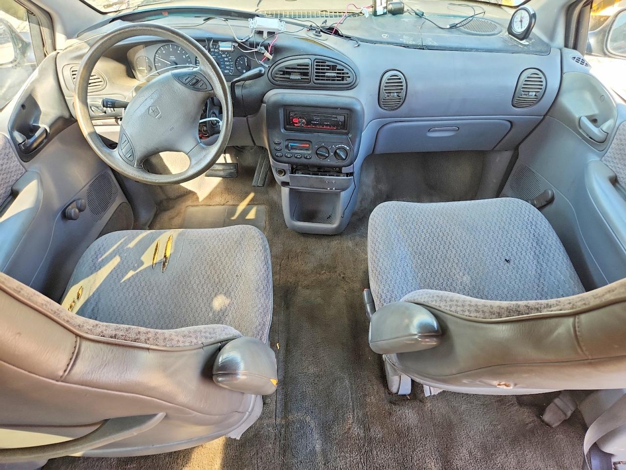 1999 Dodge Caravan Se/sport Purple vin: 2B4GP45R7XR444787