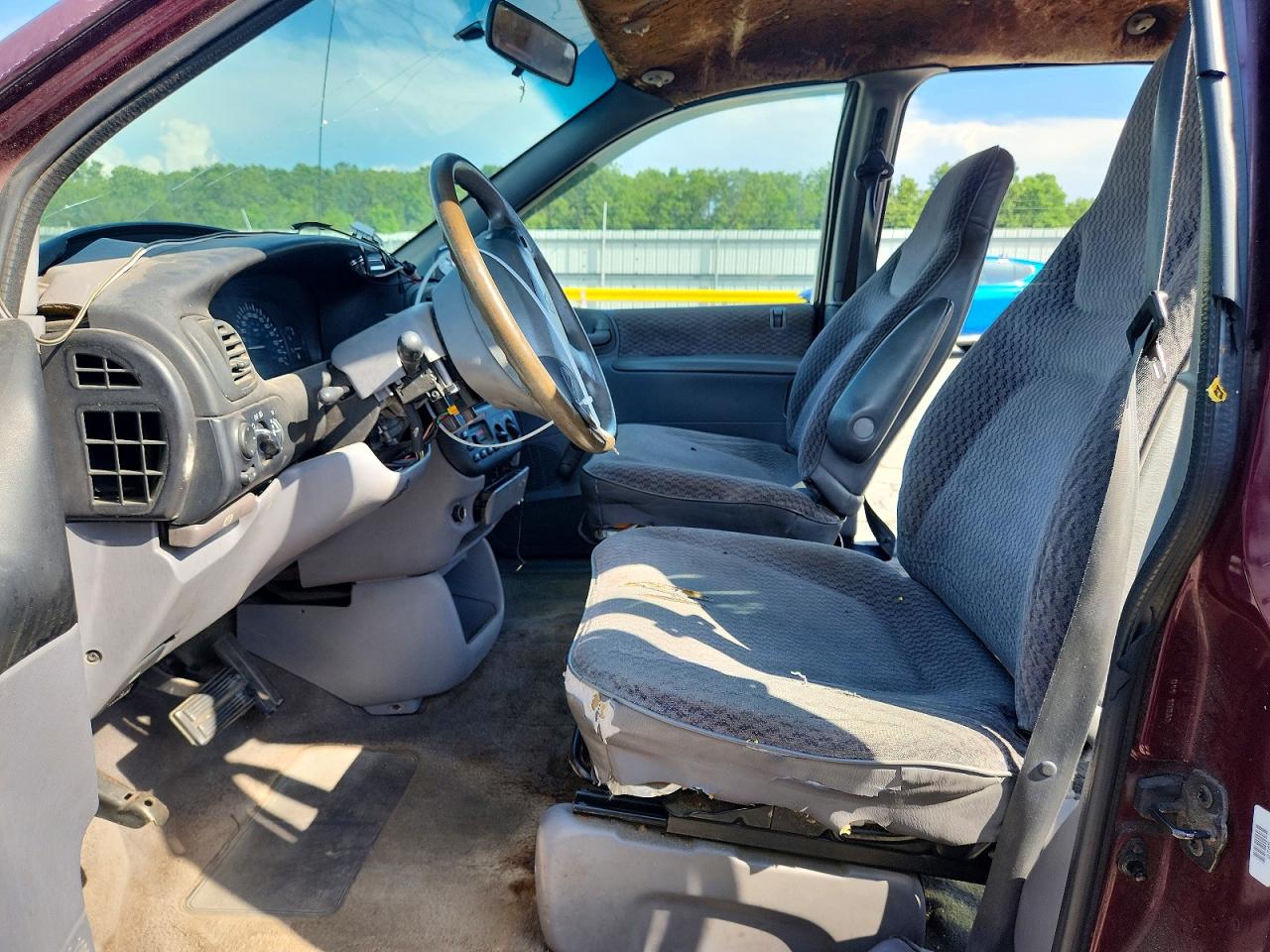 1999 Dodge Caravan Se/sport Purple vin: 2B4GP45R7XR444787