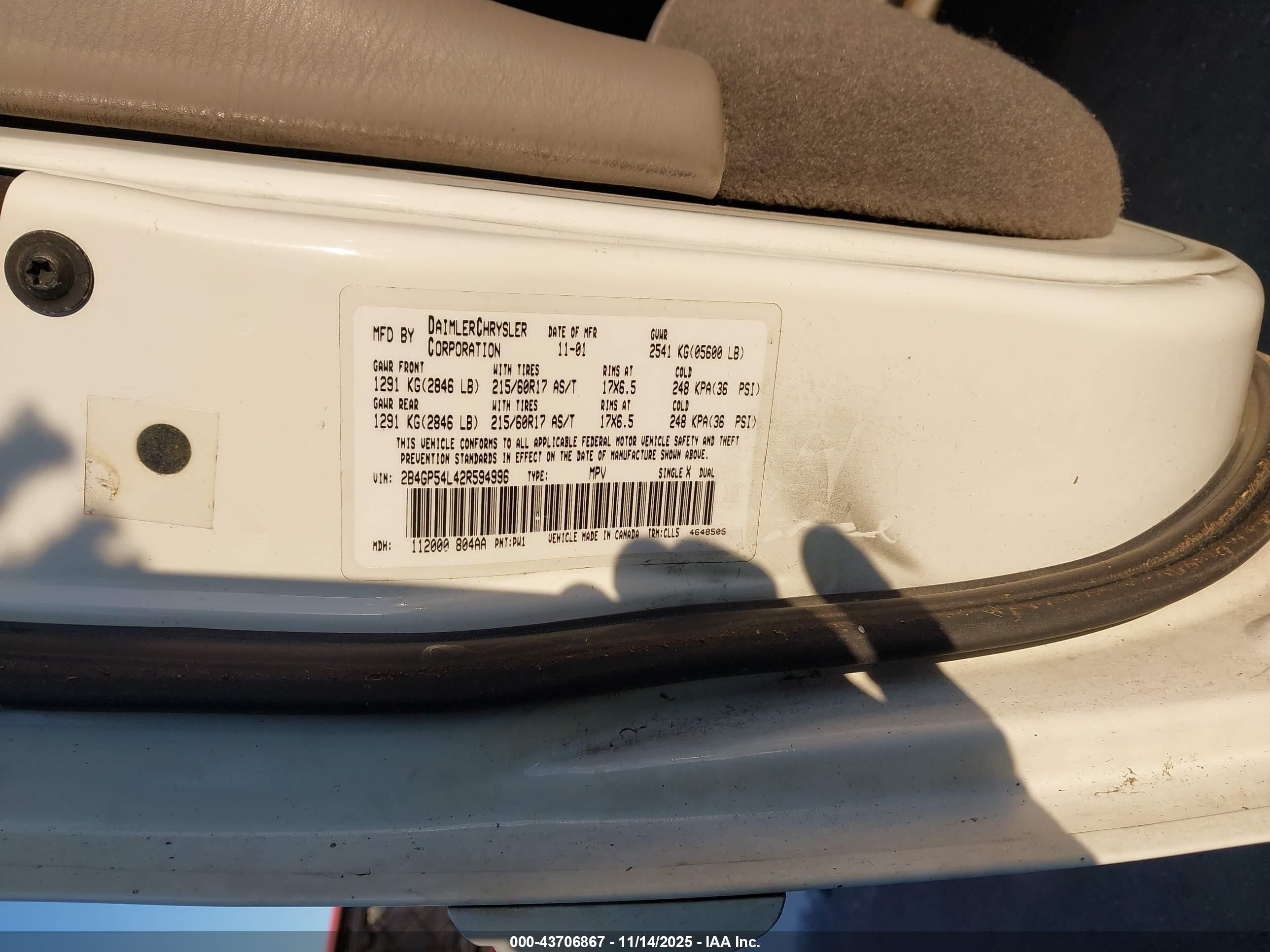 2002 Dodge Grand Caravan Es White vin: 2B4GP54L42R594996