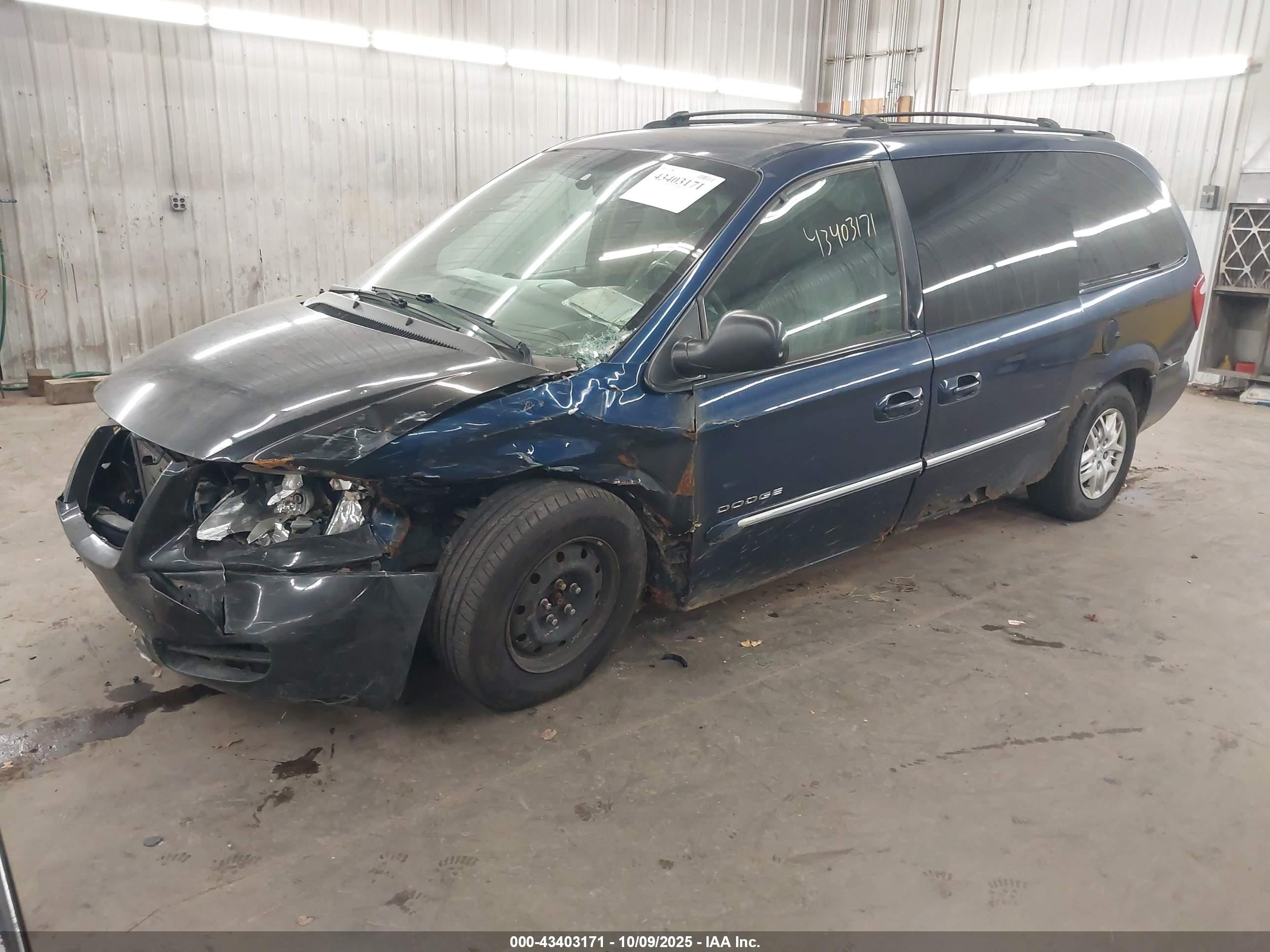 2001 Dodge Grand Caravan Es Синий vin: 2B4GP54L51R203739