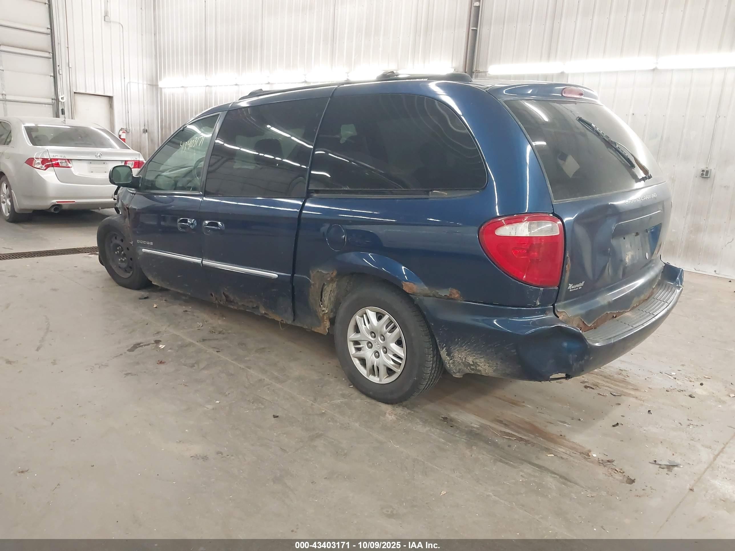 2001 Dodge Grand Caravan Es Синий vin: 2B4GP54L51R203739