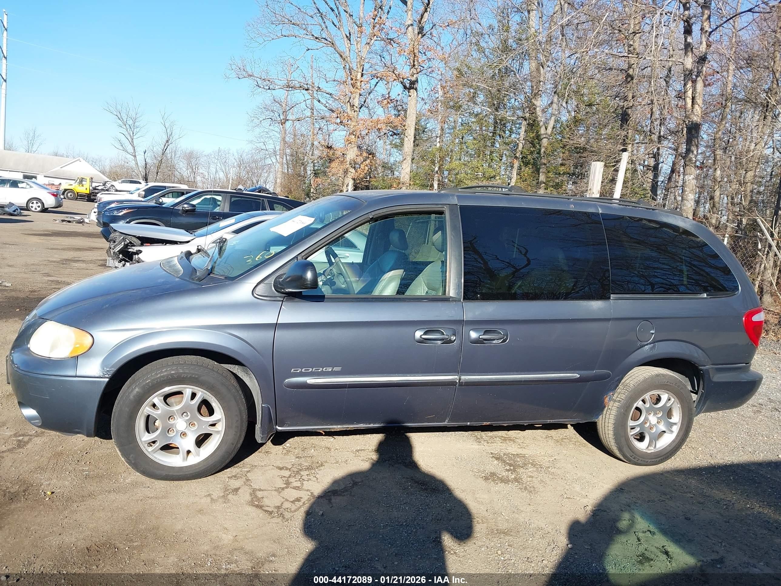 2001 Dodge Grand Caravan Es Gray vin: 2B4GP54L51R304540